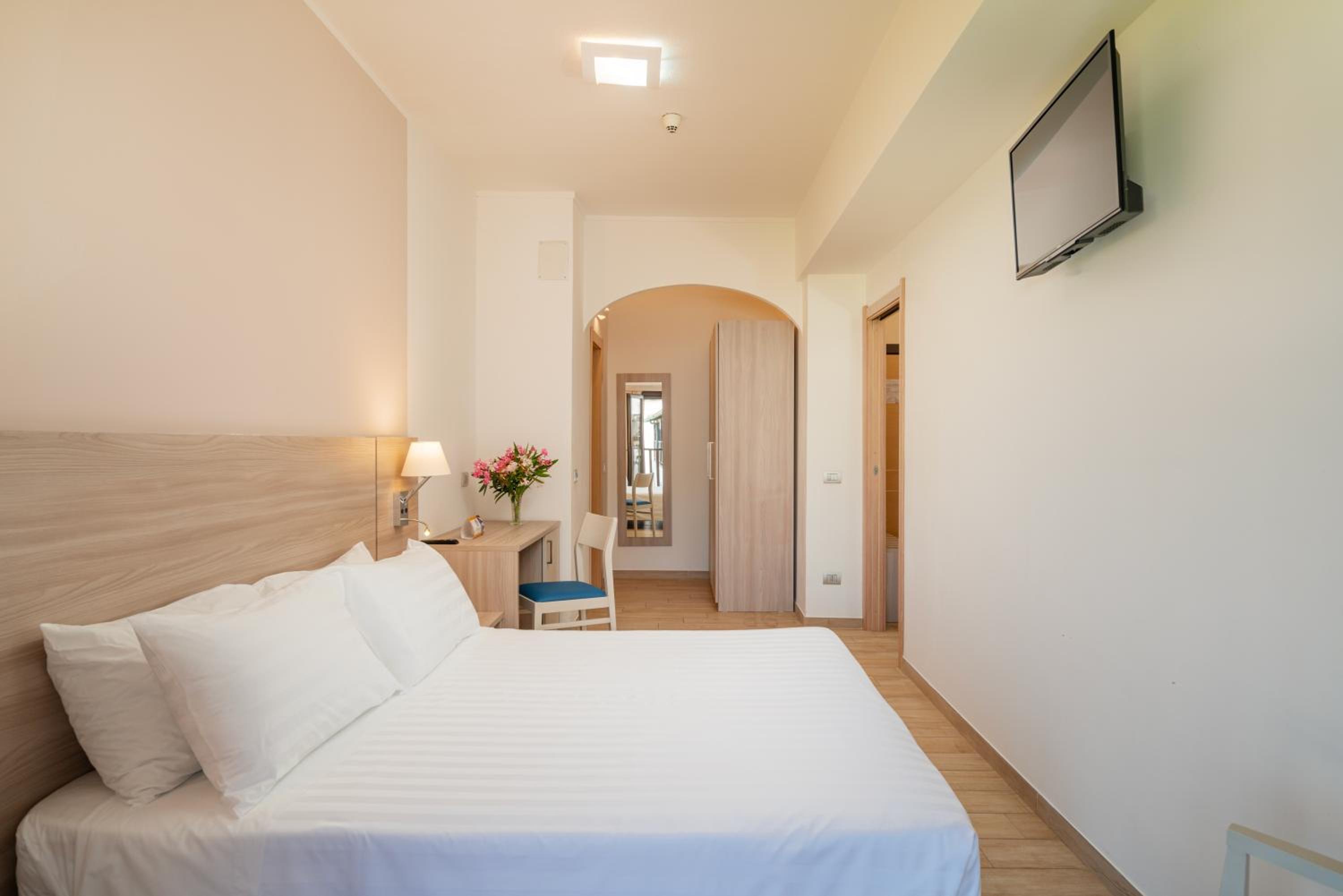 Quarto Familiar com Vista para o Jardim
