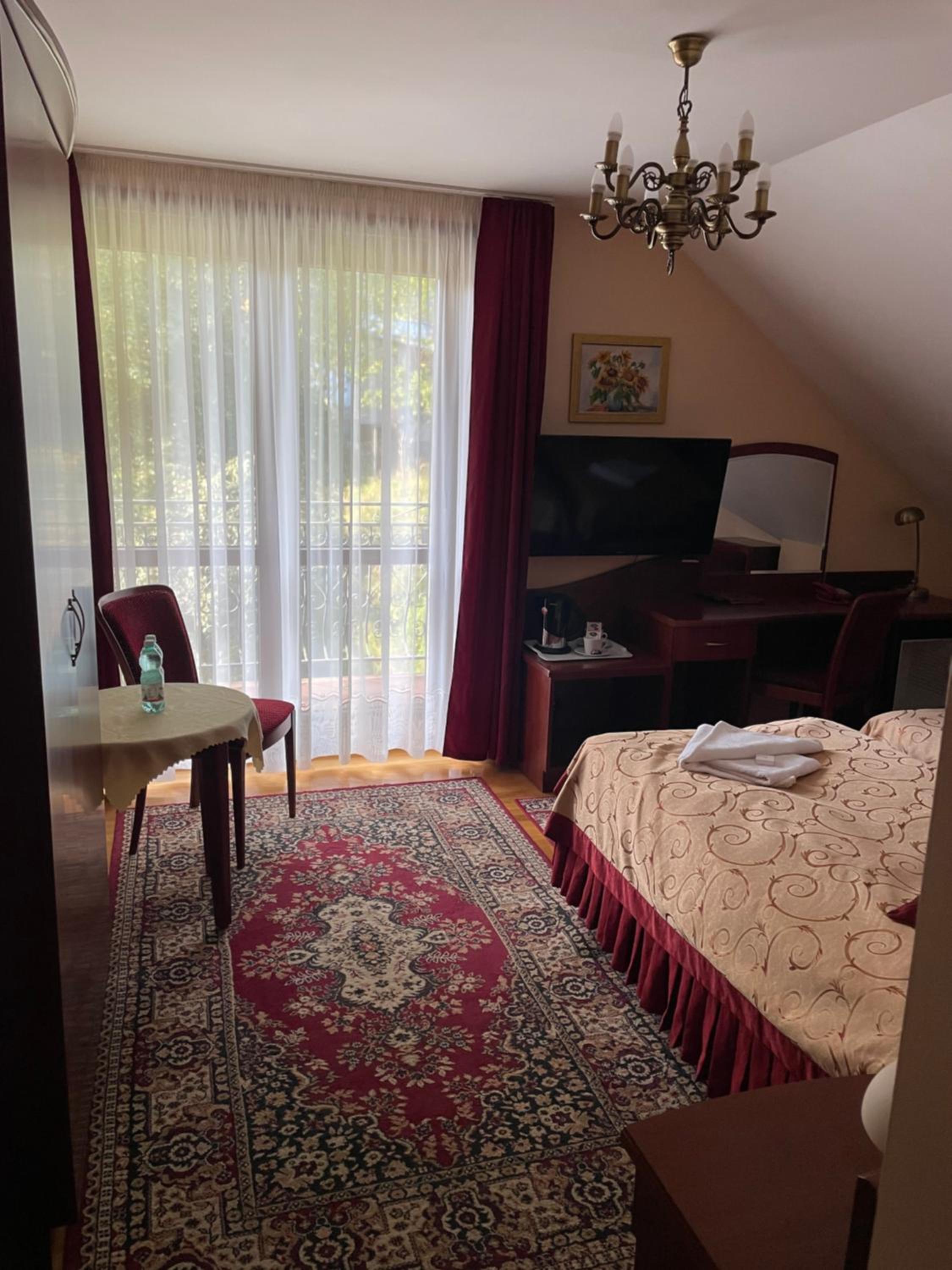 Twin Room with Balcony photo 3