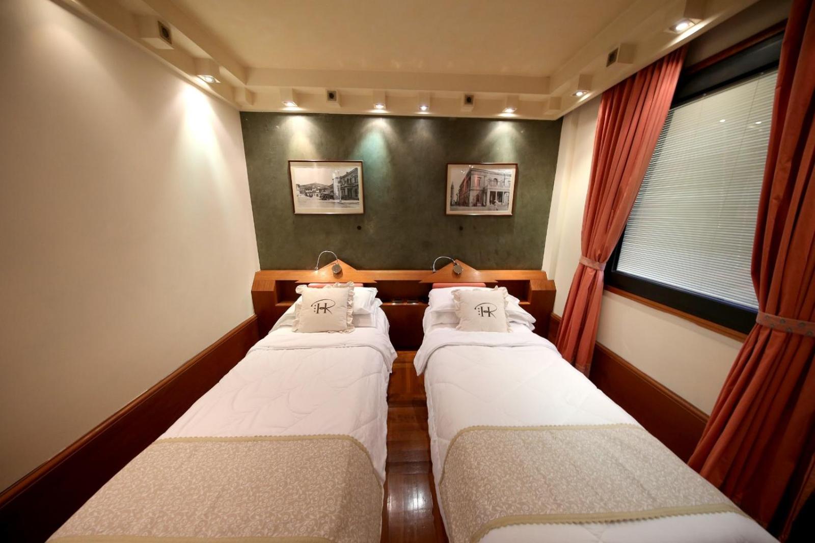Double or Twin Room - Photo 32