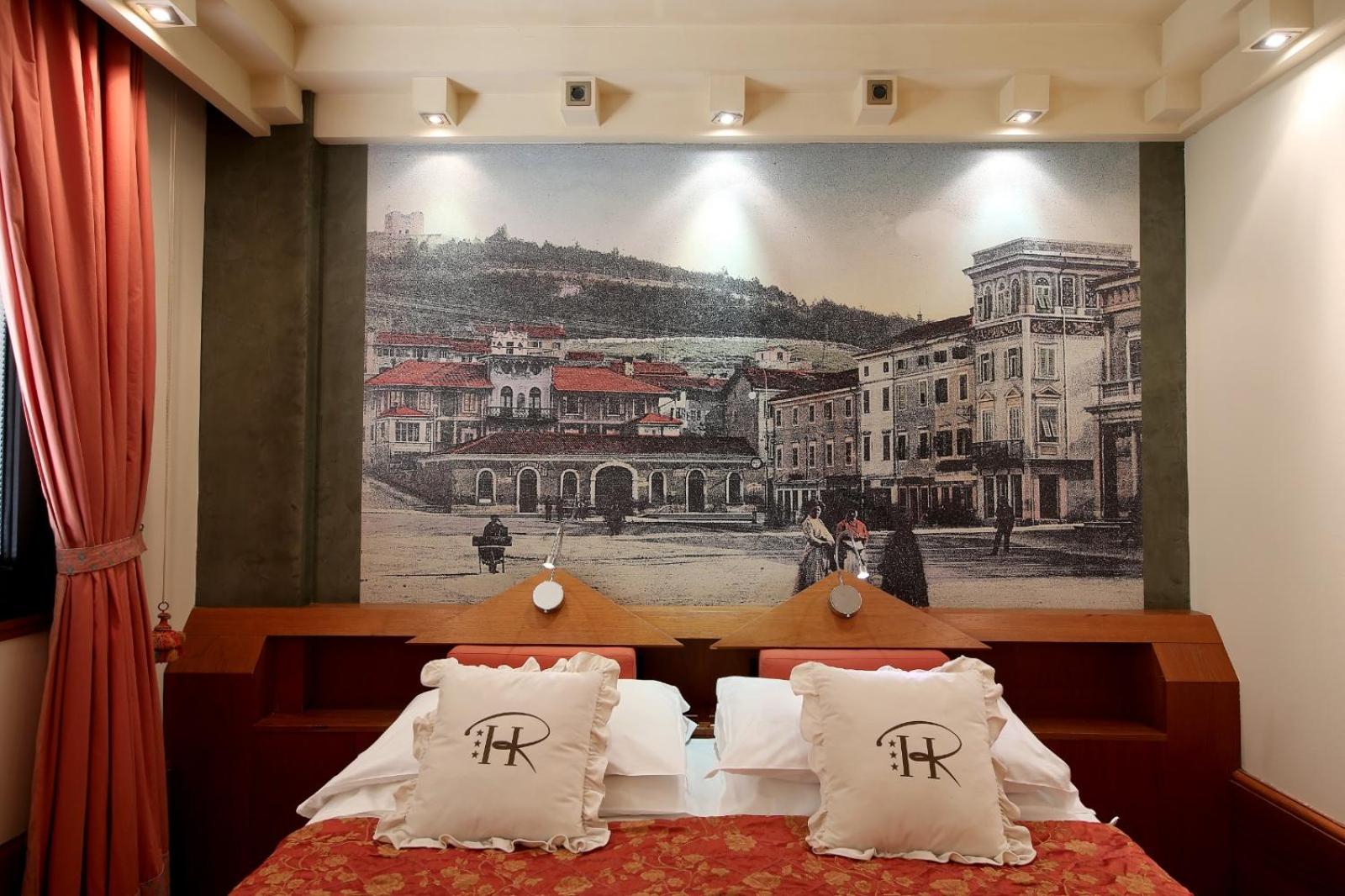 Double or Twin Room - Photo 37