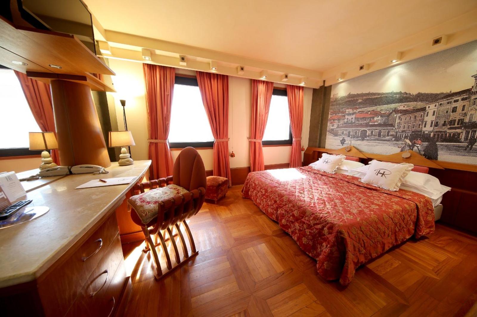 Double or Twin Room - Photo 89