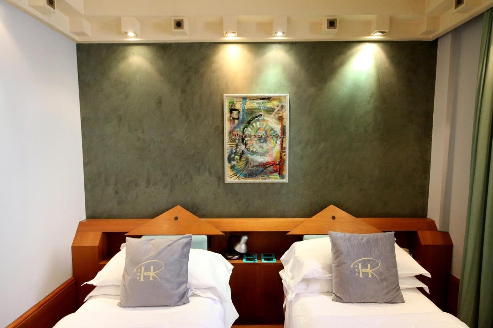Double or Twin Room - Photo 93