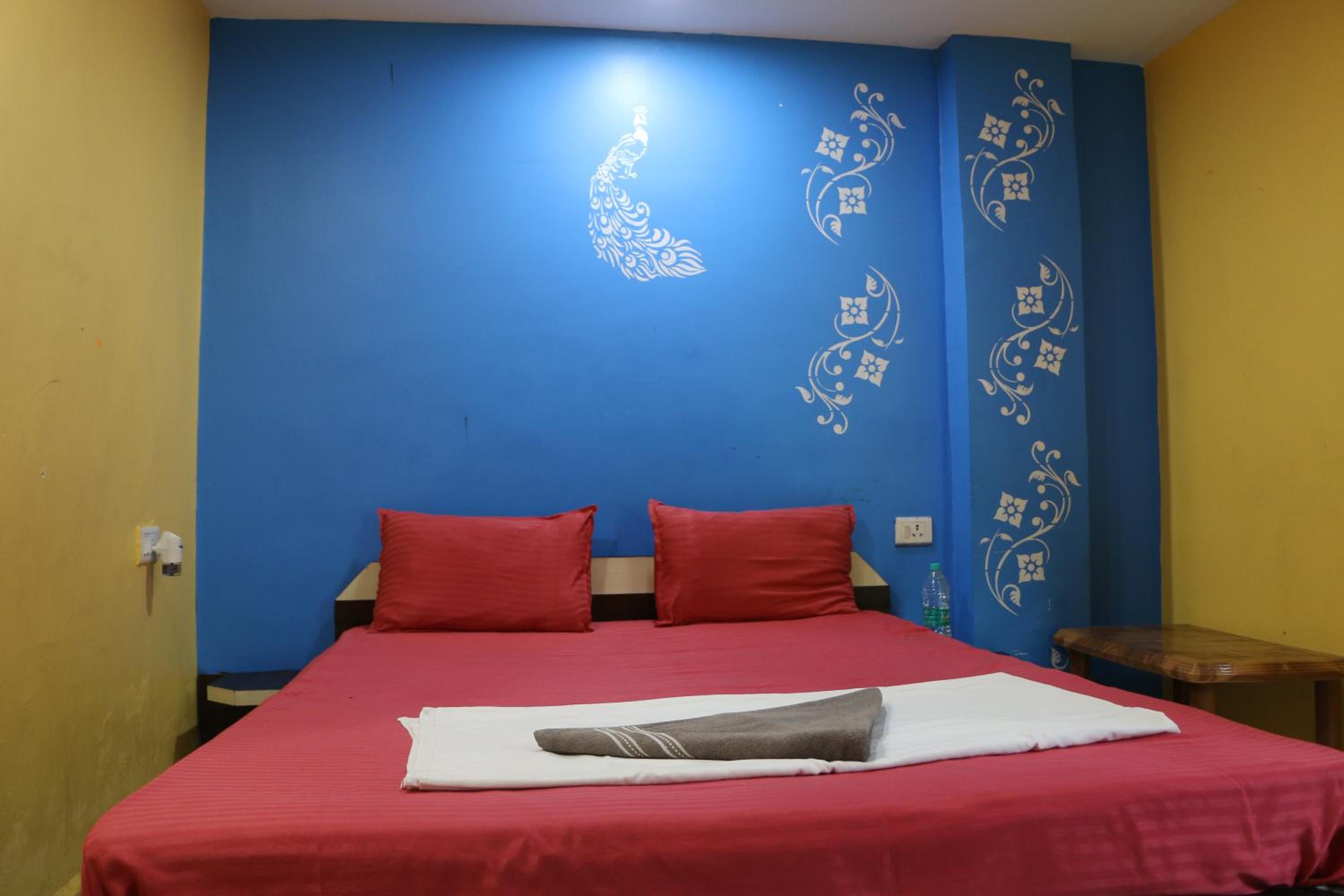 Standard King Room photo 1
