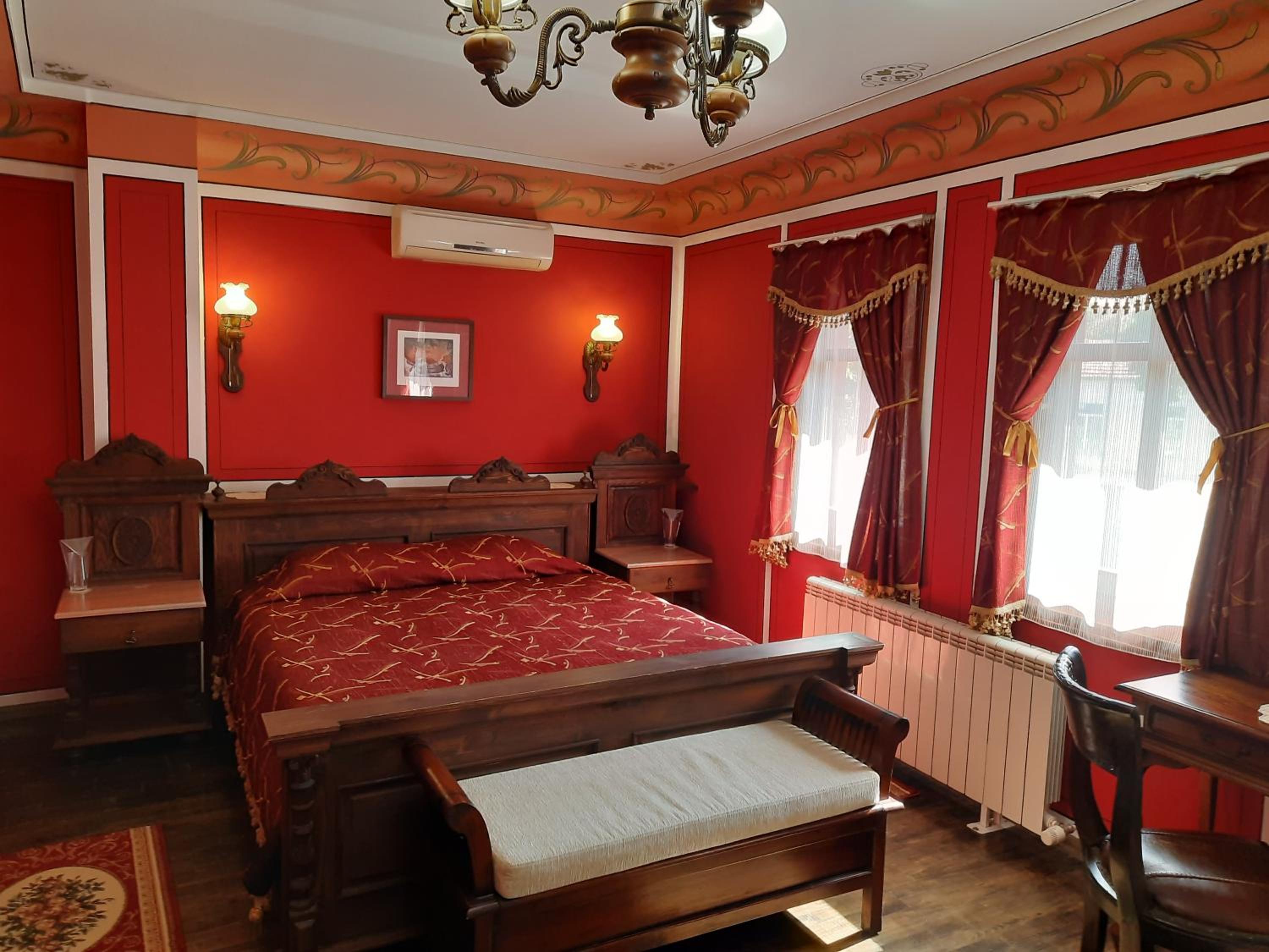Deluxe Double Room with Balcony - Photo 2