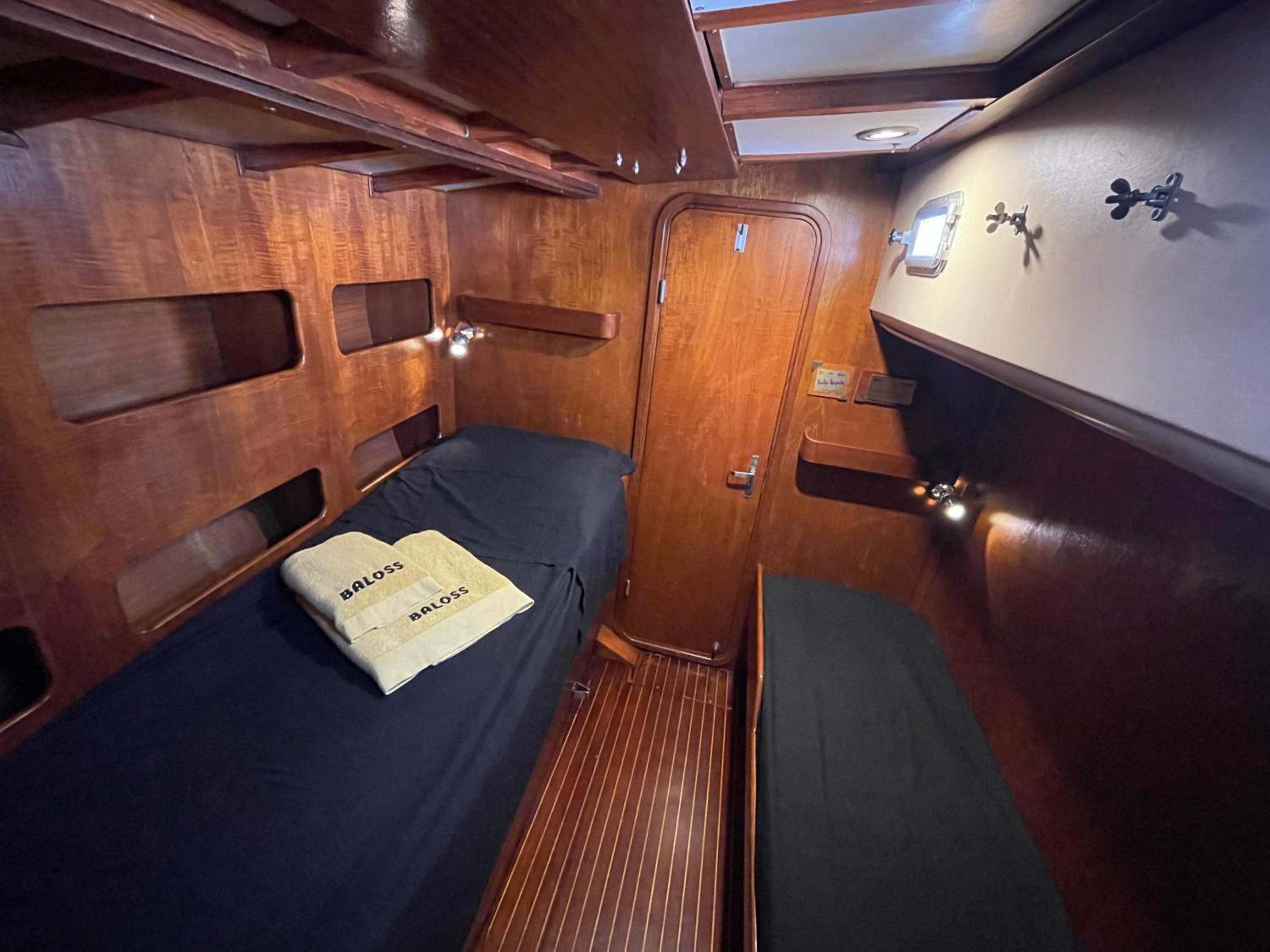 Twin Room with Private Bathroom
