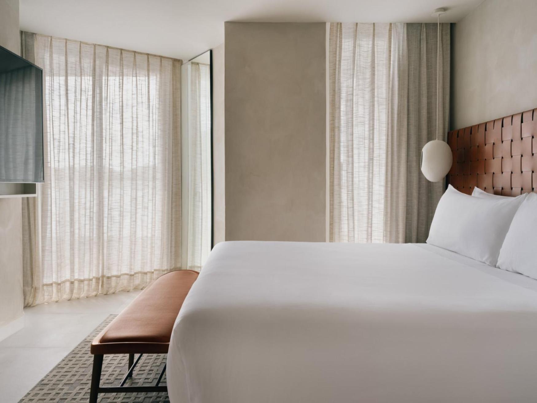 Mondrian Suite  - Photo 11