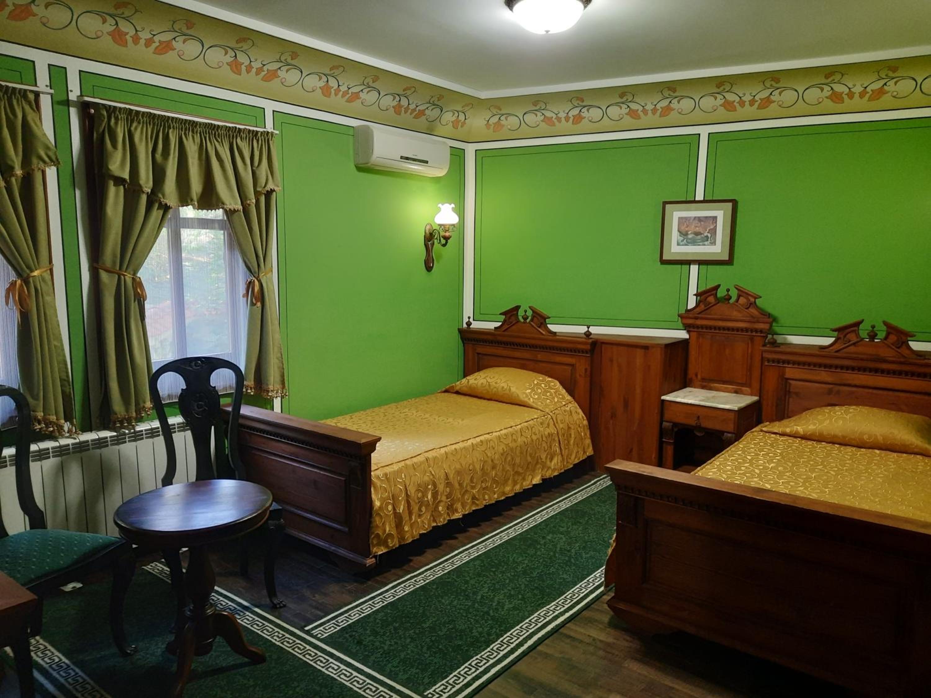 Deluxe Twin Room - Photo 1