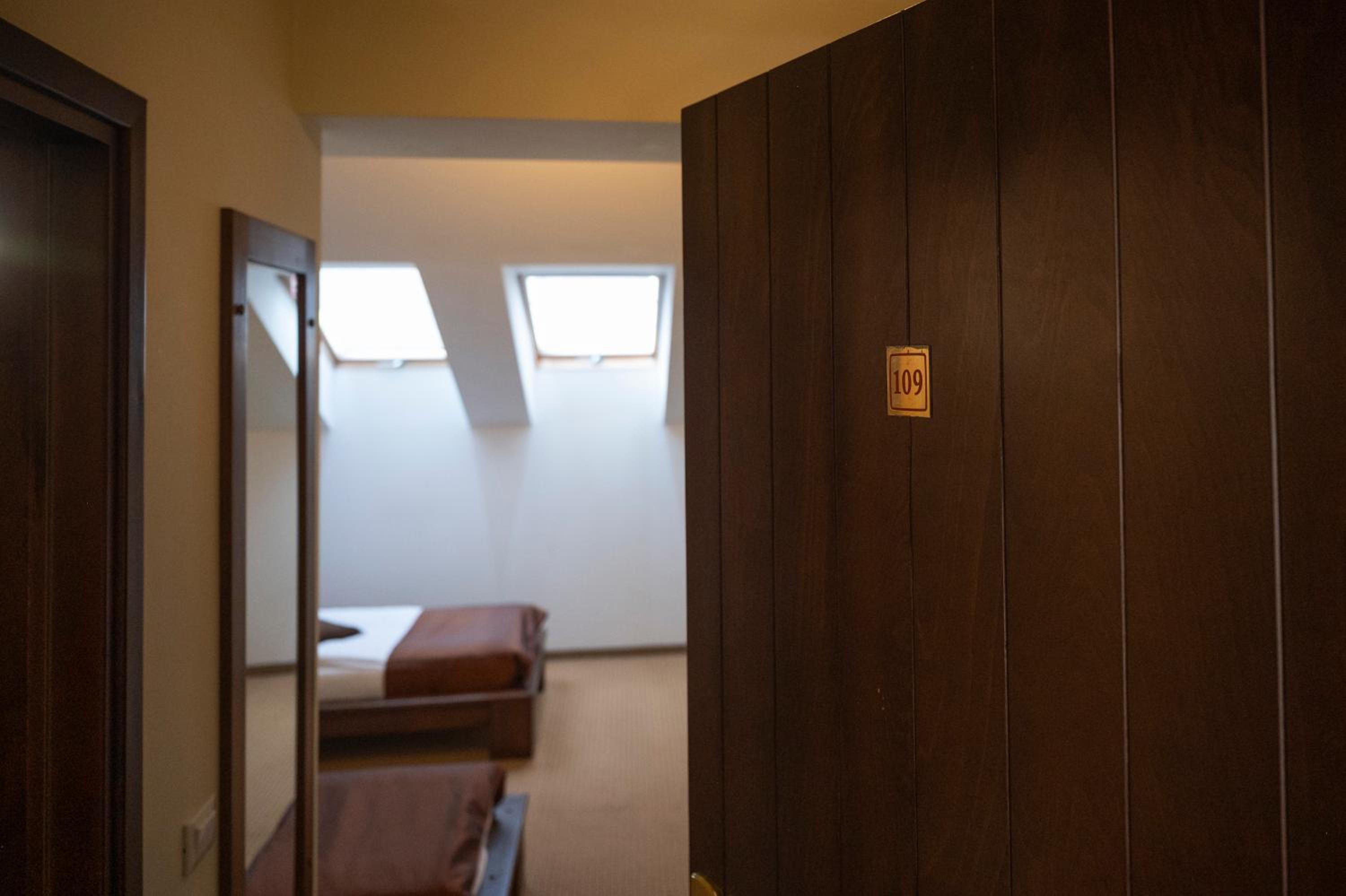 Twin Room - Photo 1