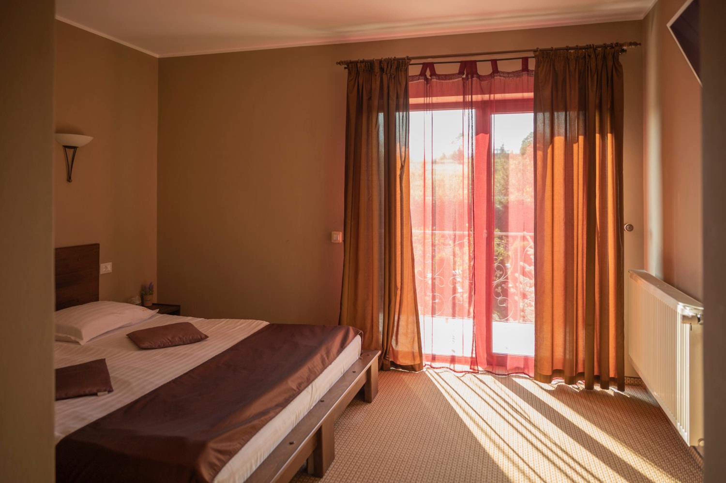 King Room with Balcony photo 3