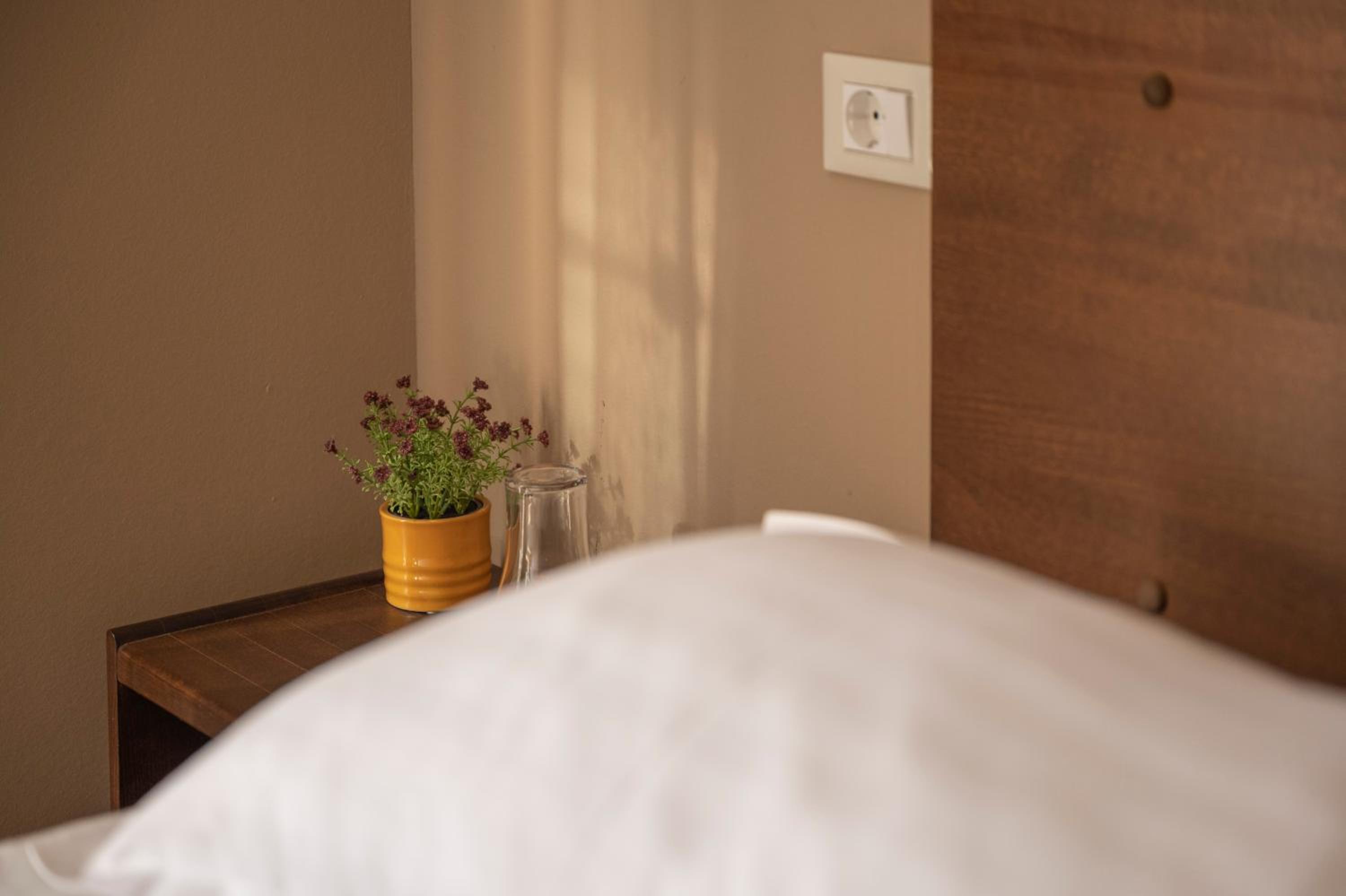 Double Room - Photo 5