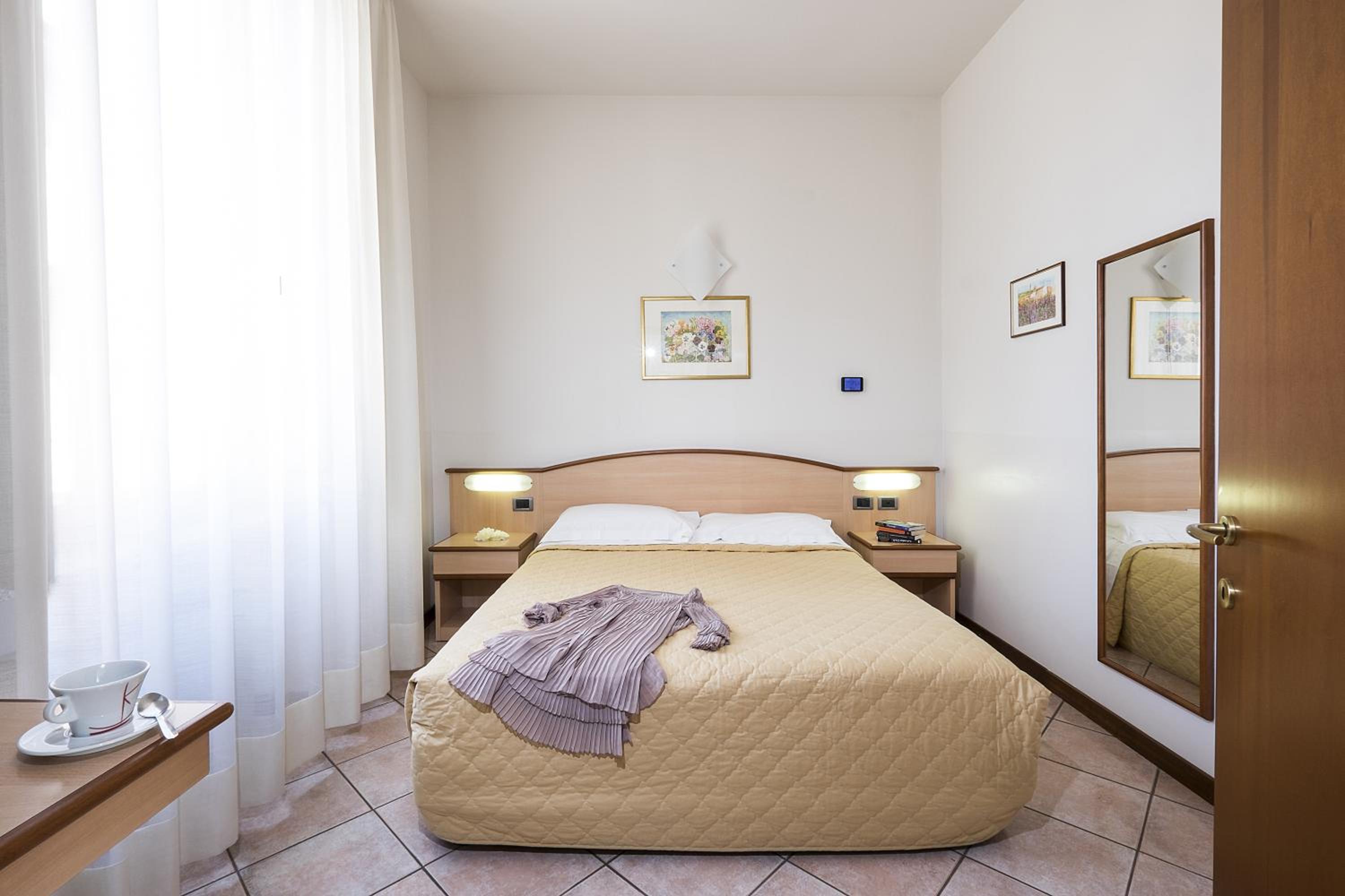 Standard Apartment - Photo 9