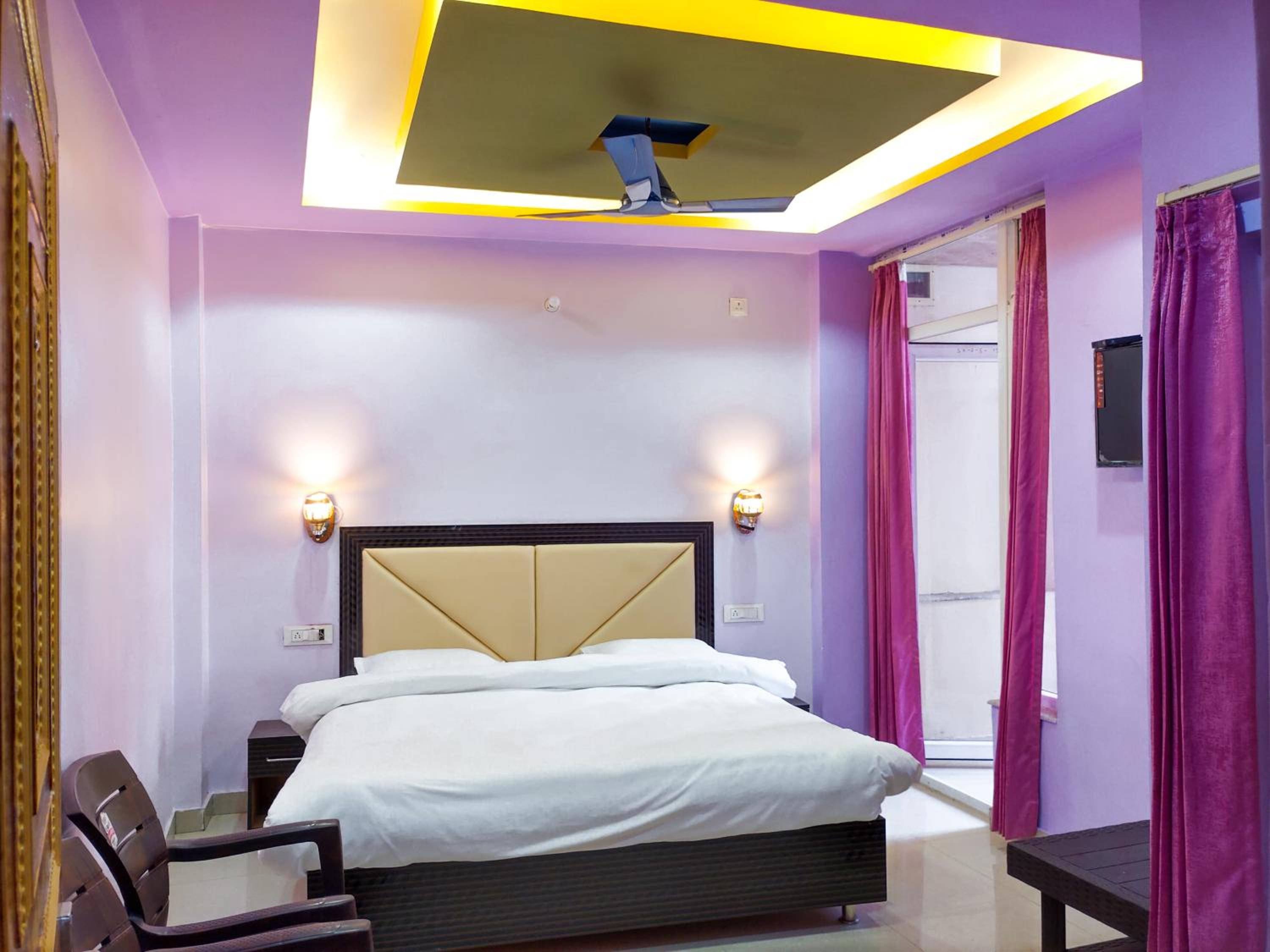 Deluxe Double Room photo 2