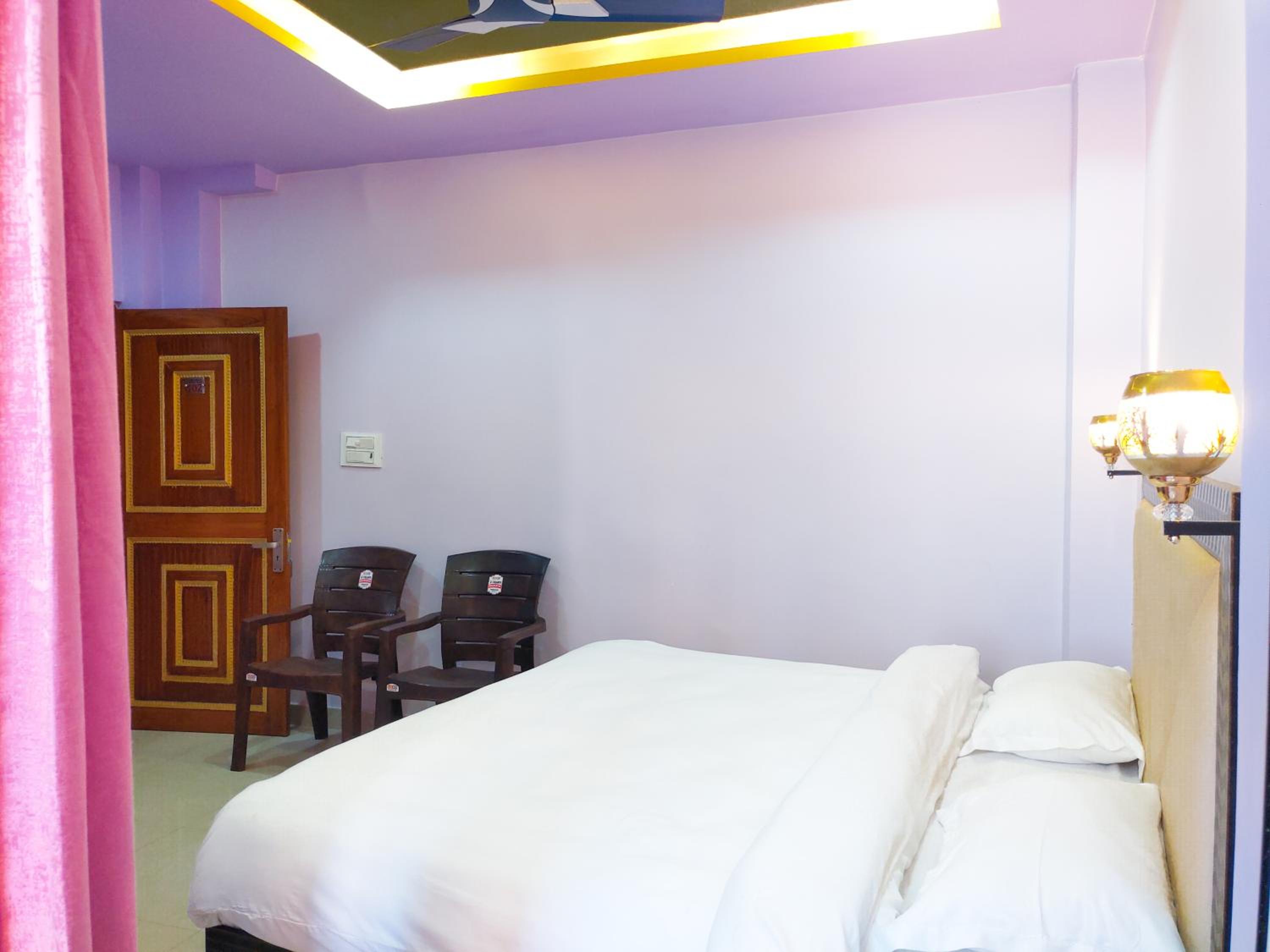 Deluxe Double Room photo 3