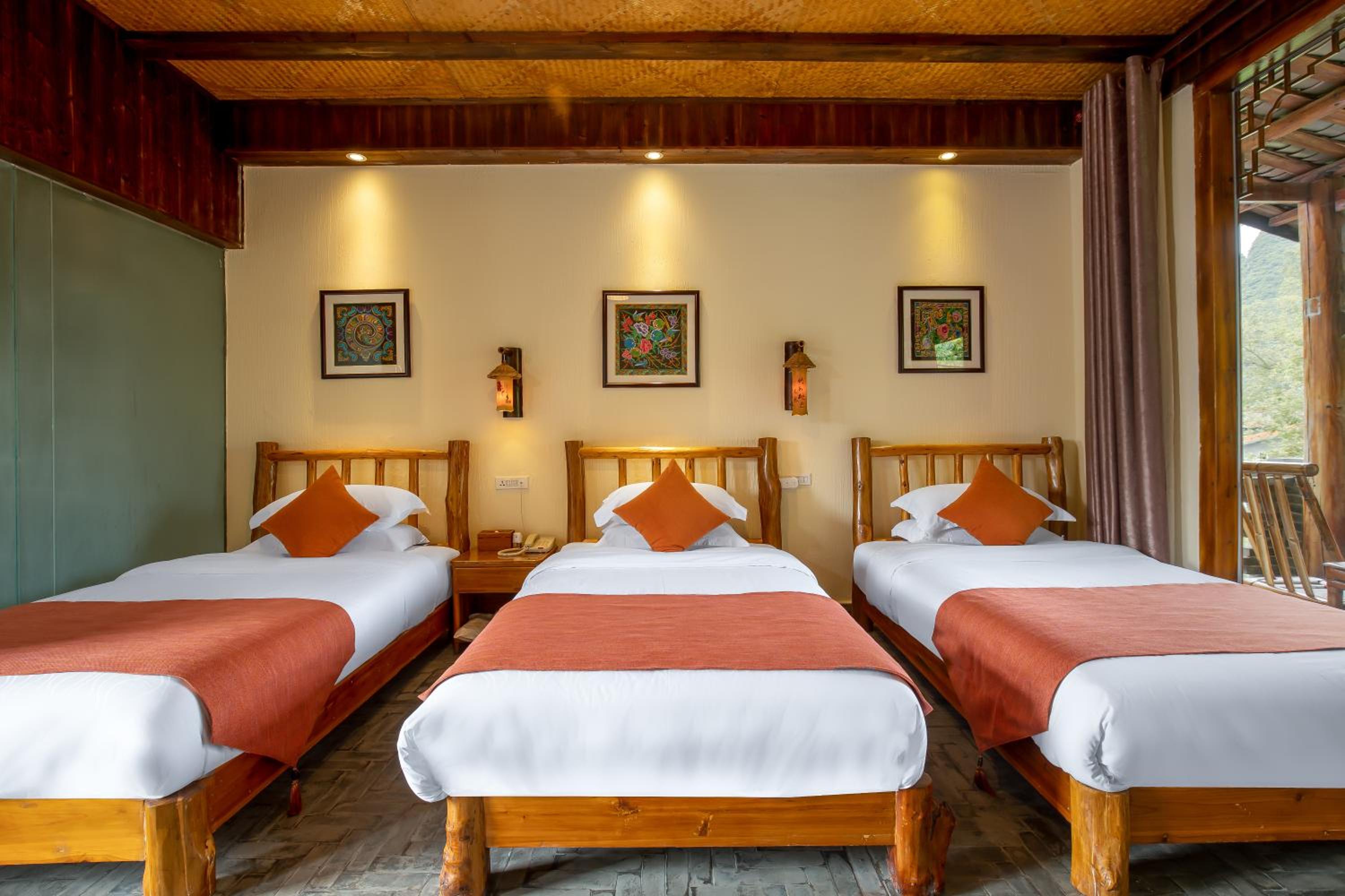 Deluxe Triple Room