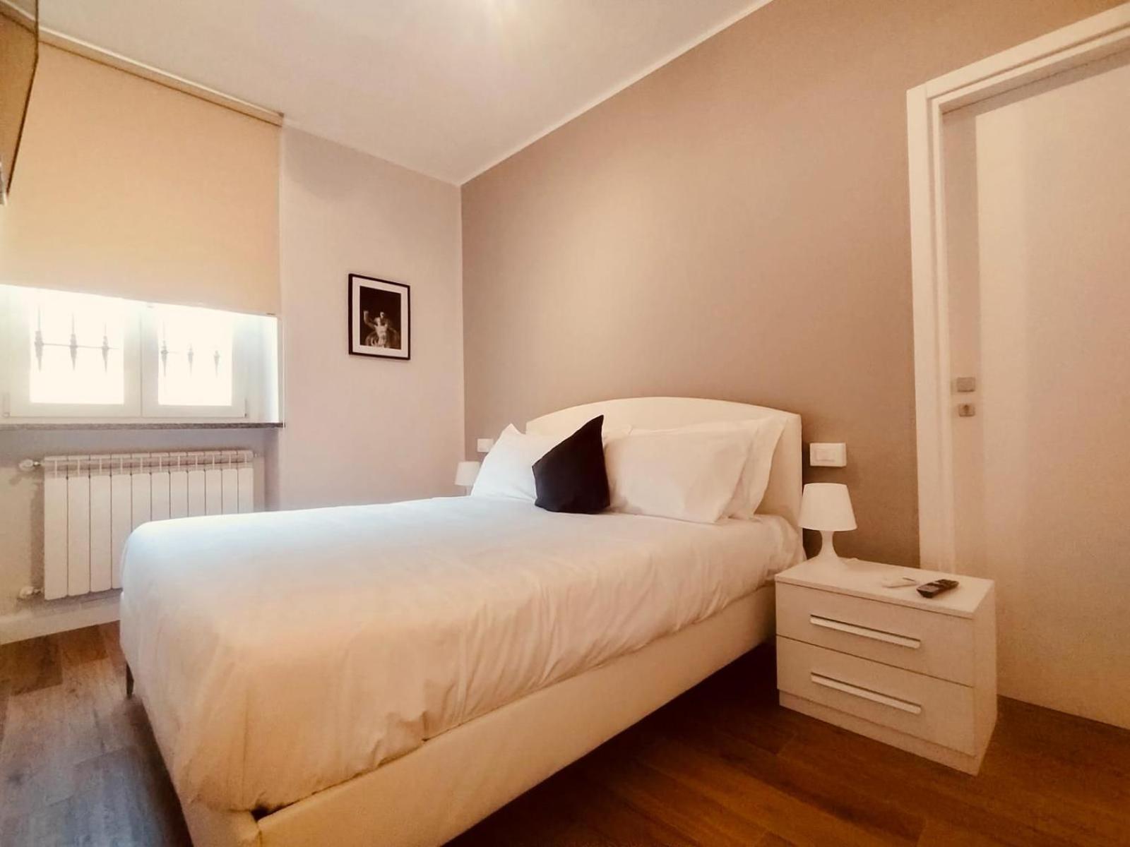 Studio Apartment photo 1