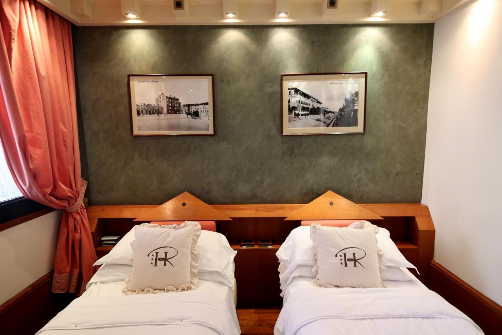 Double or Twin Room - Photo 48