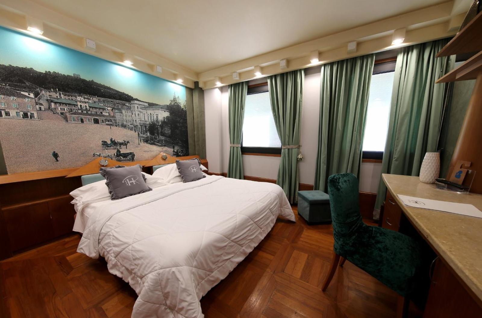 Double or Twin Room - Photo 47