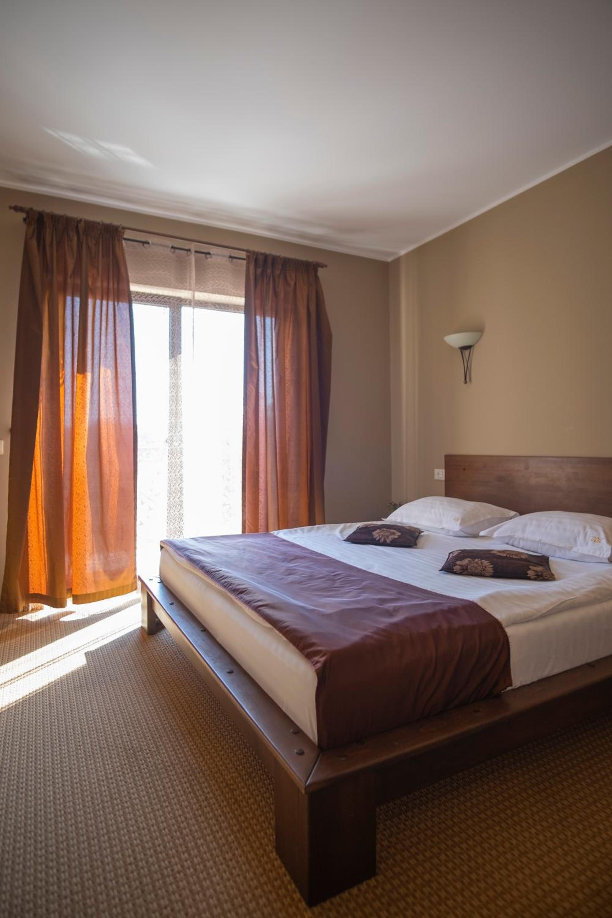 King Room with Balcony photo 2