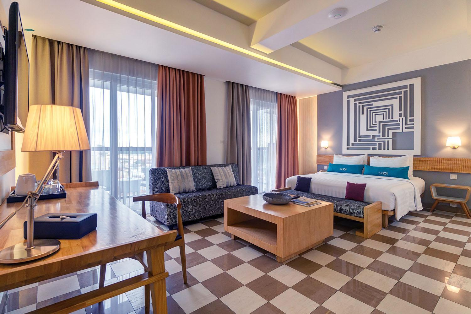 Executive Suite with City View - Balcony photo 2