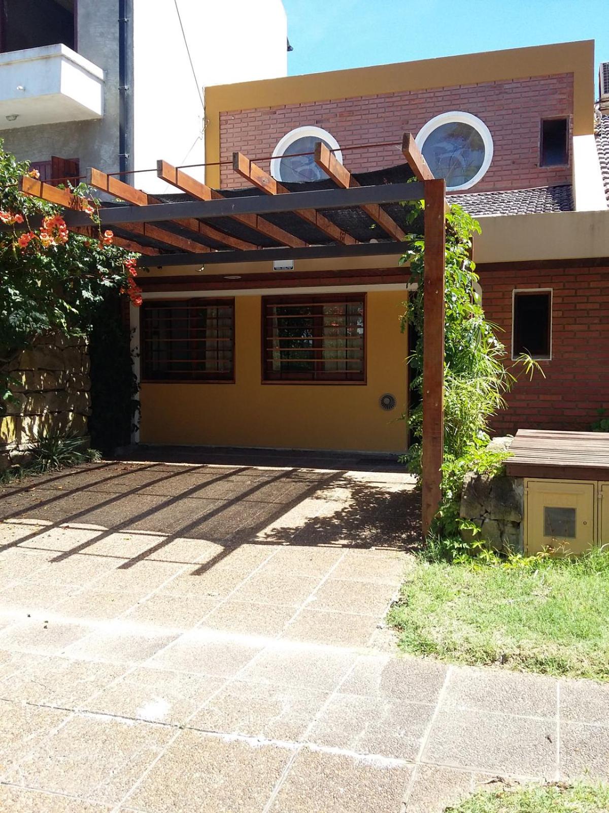 Two-Bedroom House photo 3