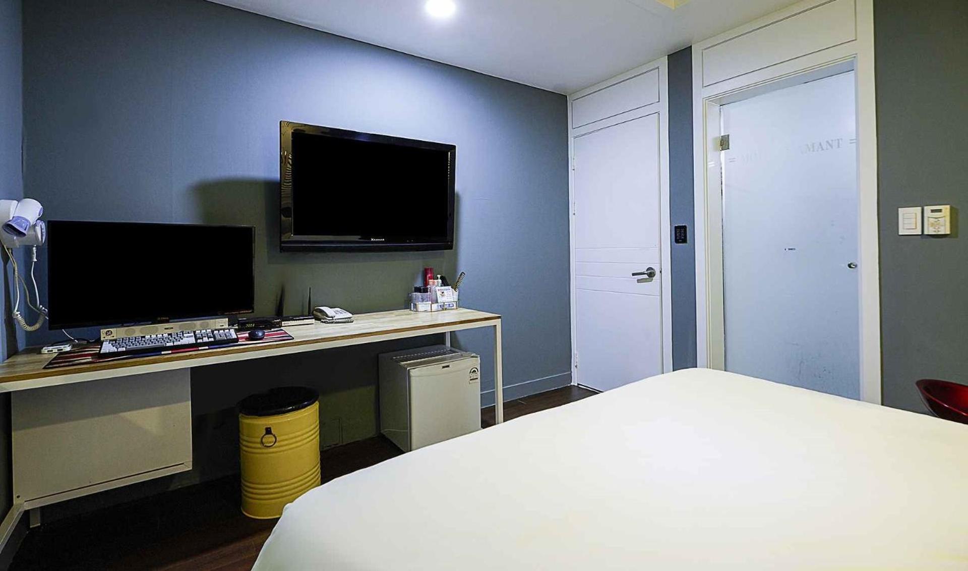 Standard Double Room - Photo 3