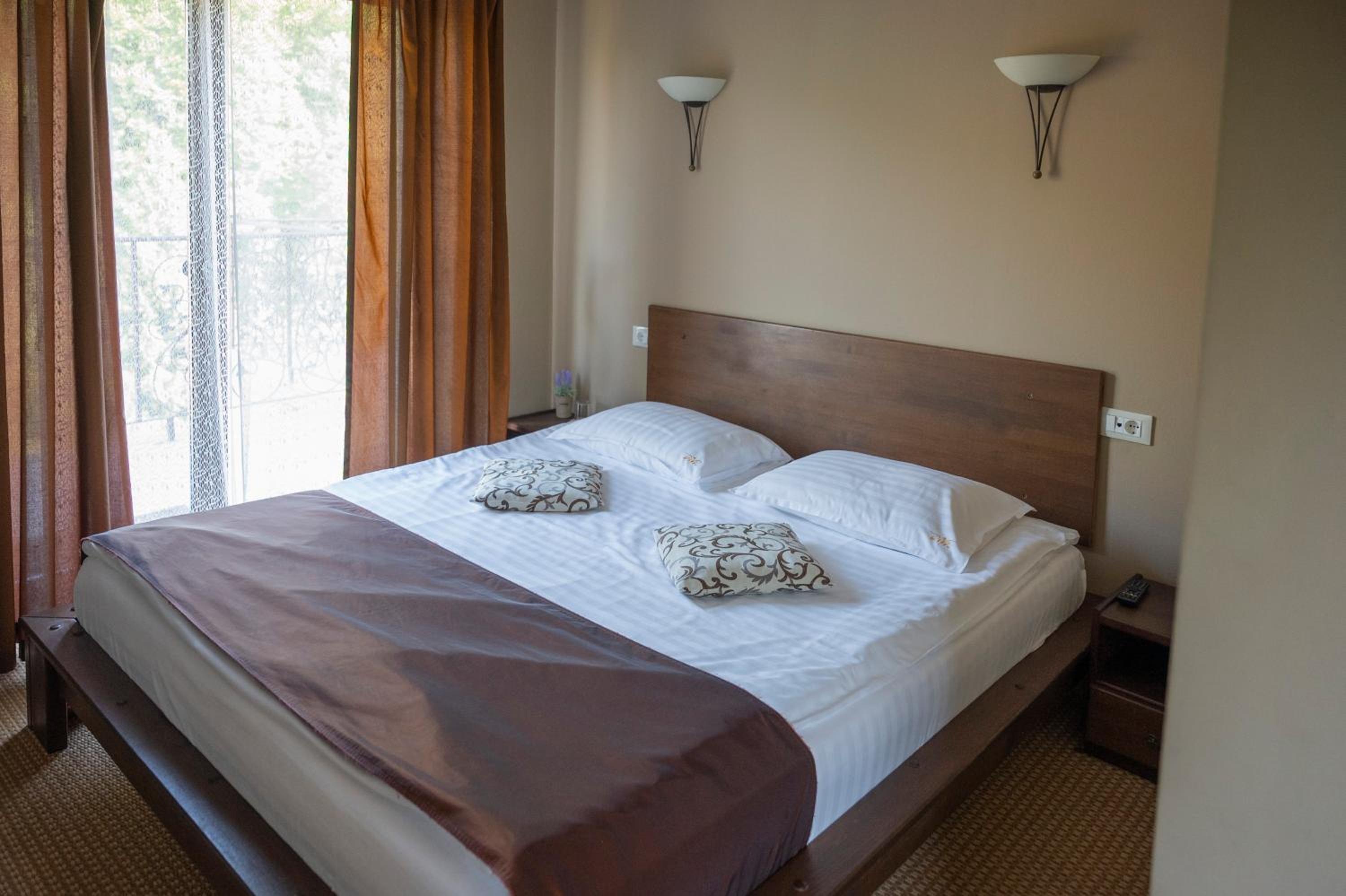 King Room with Garden View - Photo 7