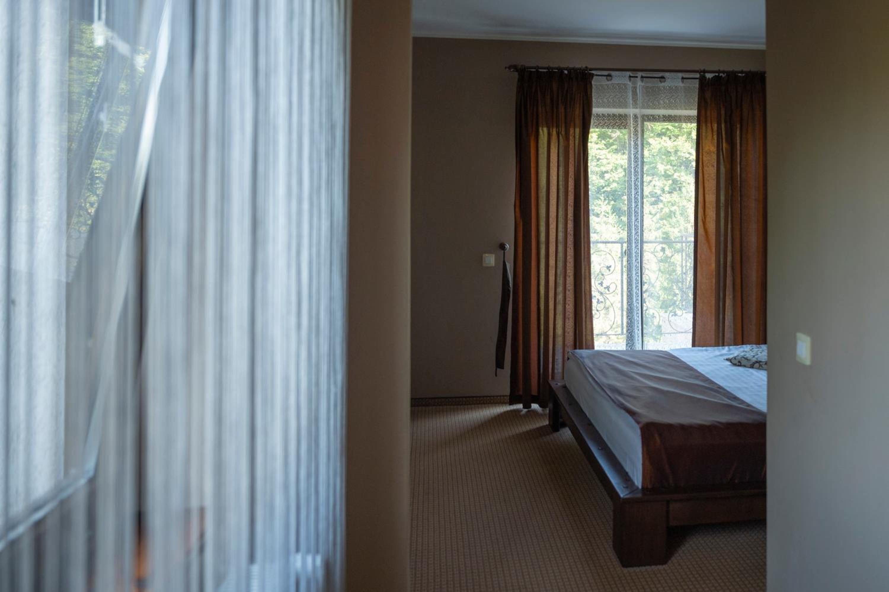 King Room with Garden View - Photo 8