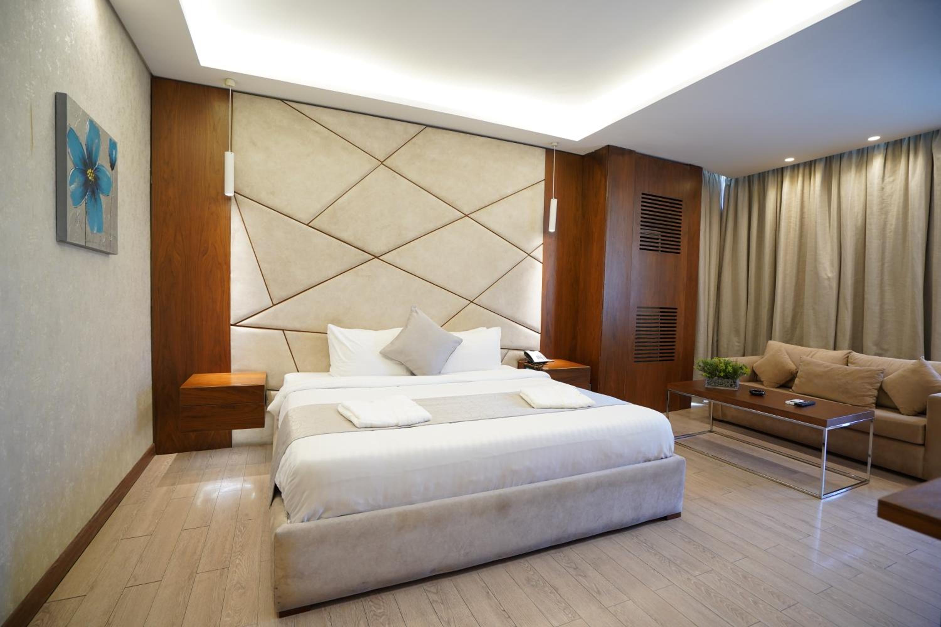 Superior King Room