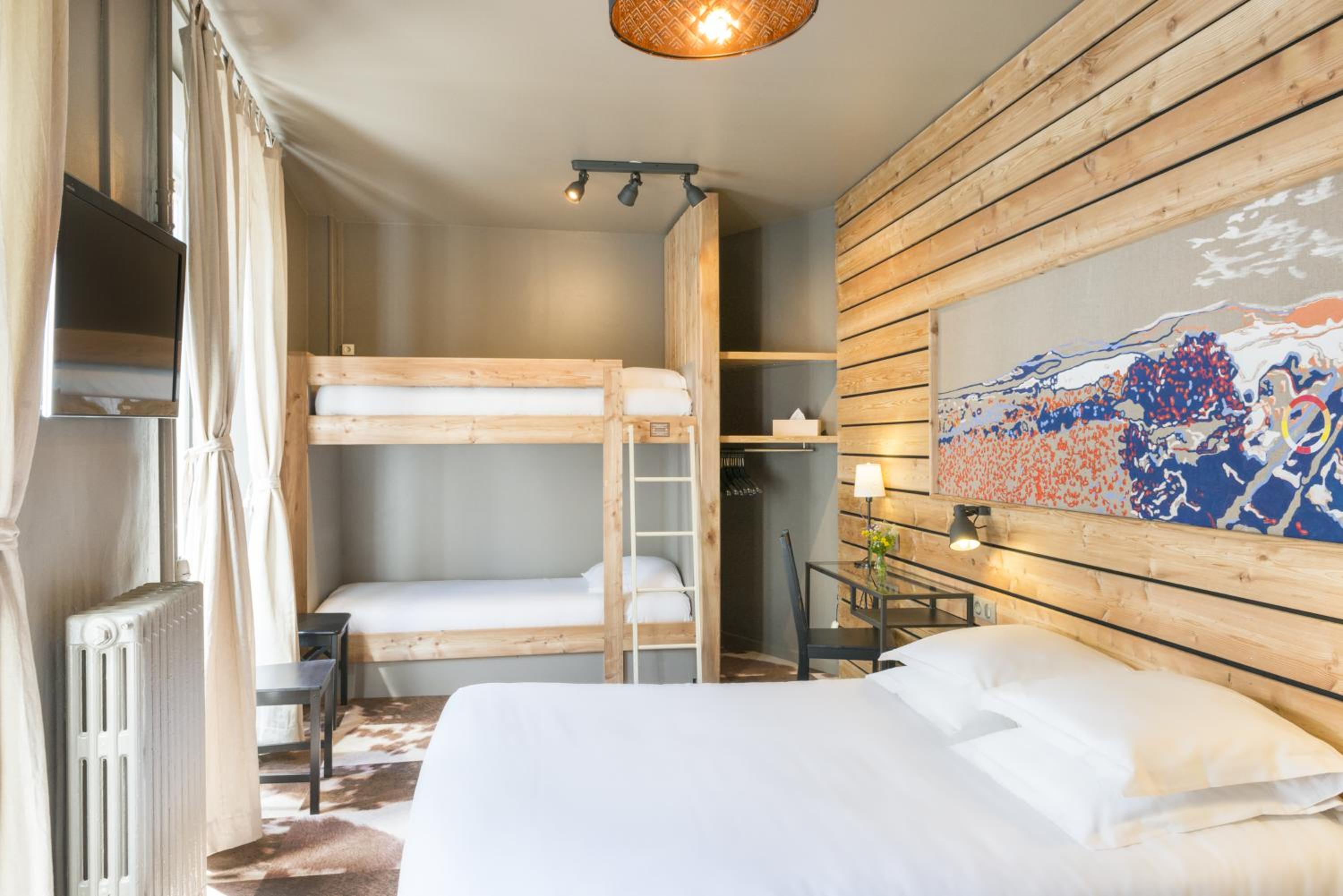 Quadruple Room - Photo 1