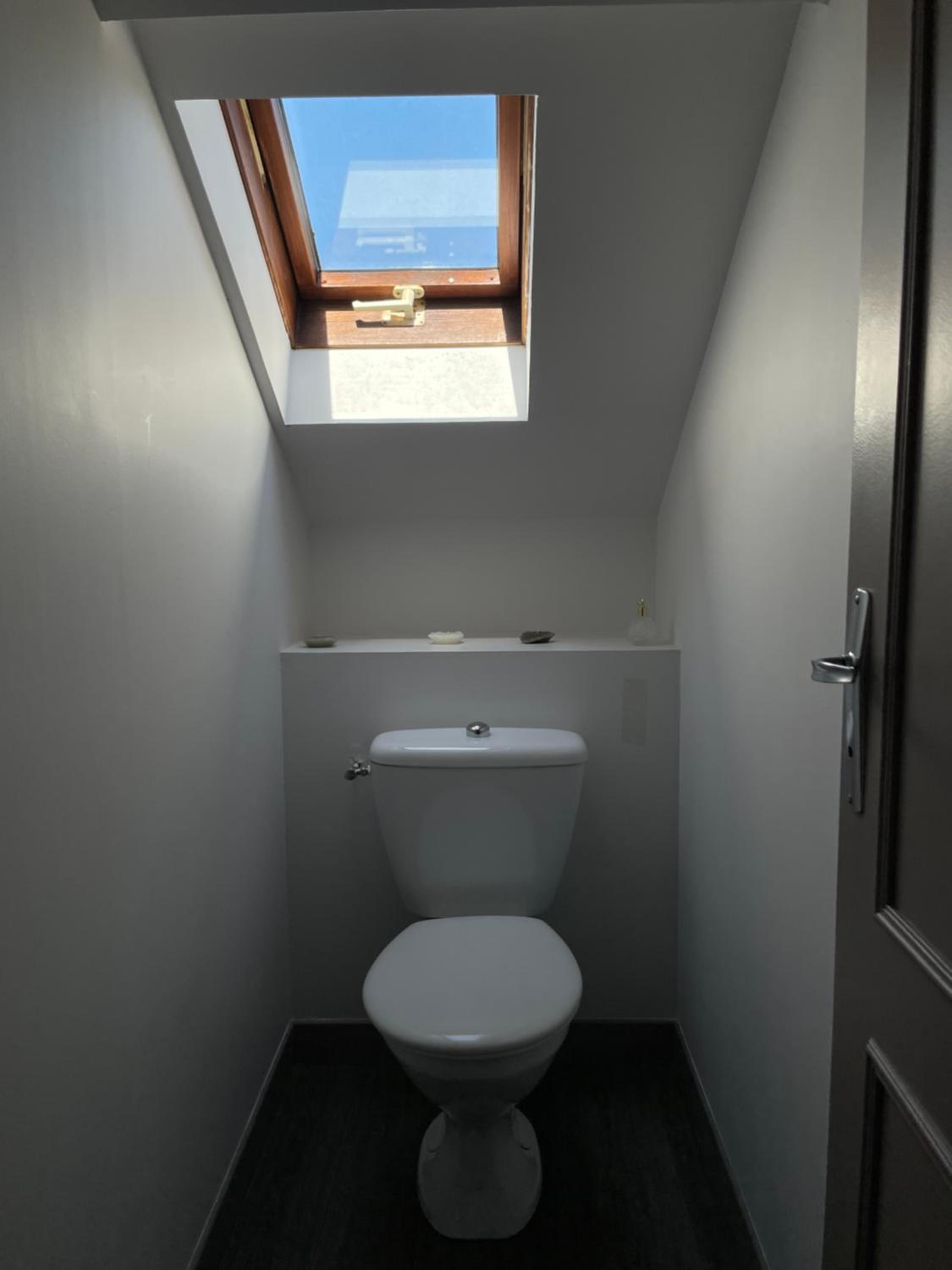 Small Double Room with Bathroom and Toilet photo 1