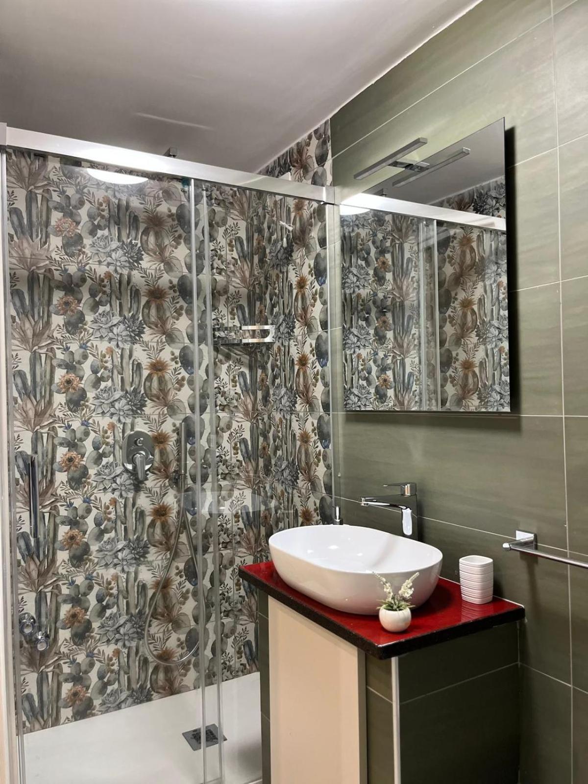 Large Double Room photo 2