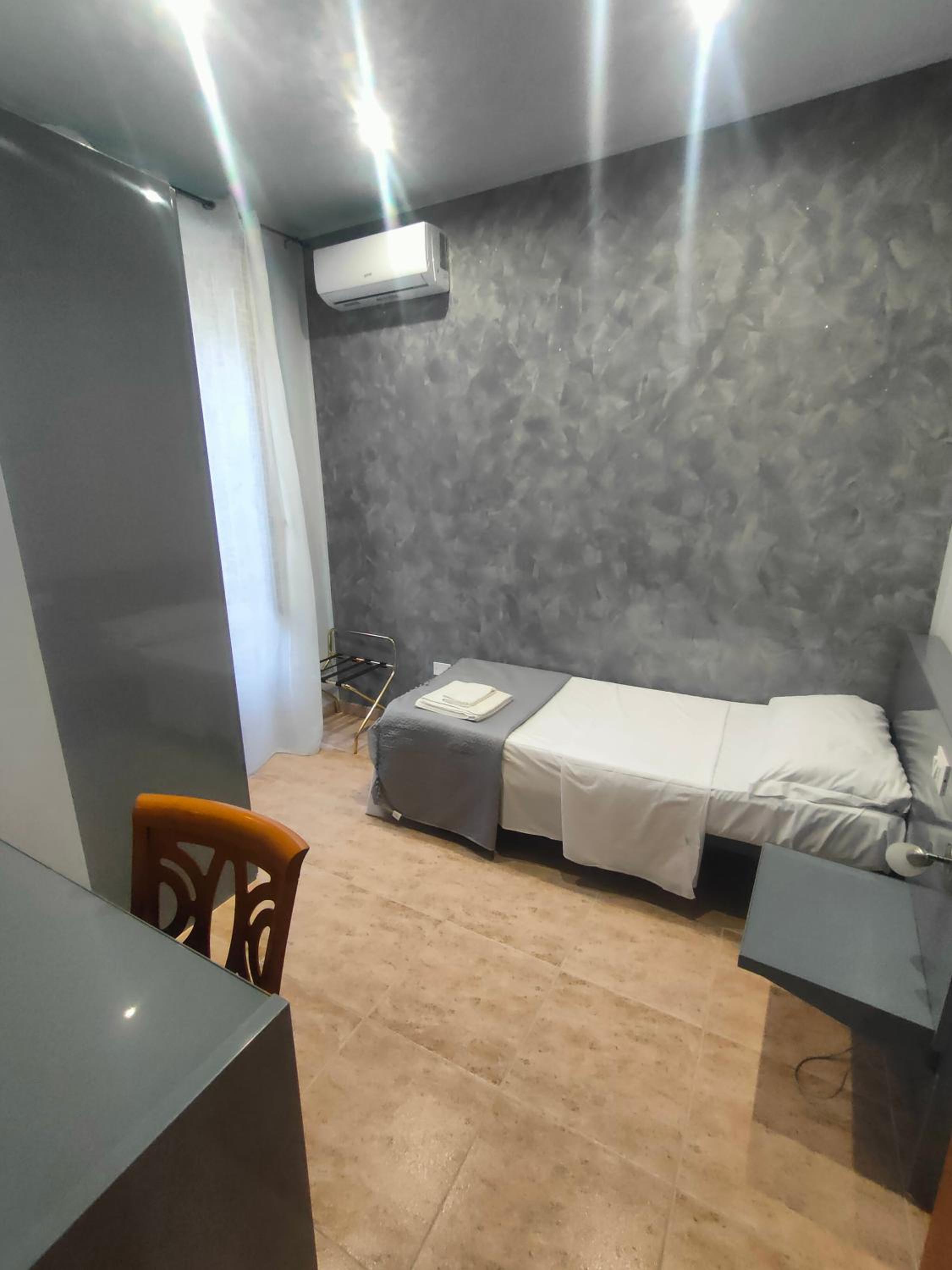 Standard Single Room with Shared Bathroom