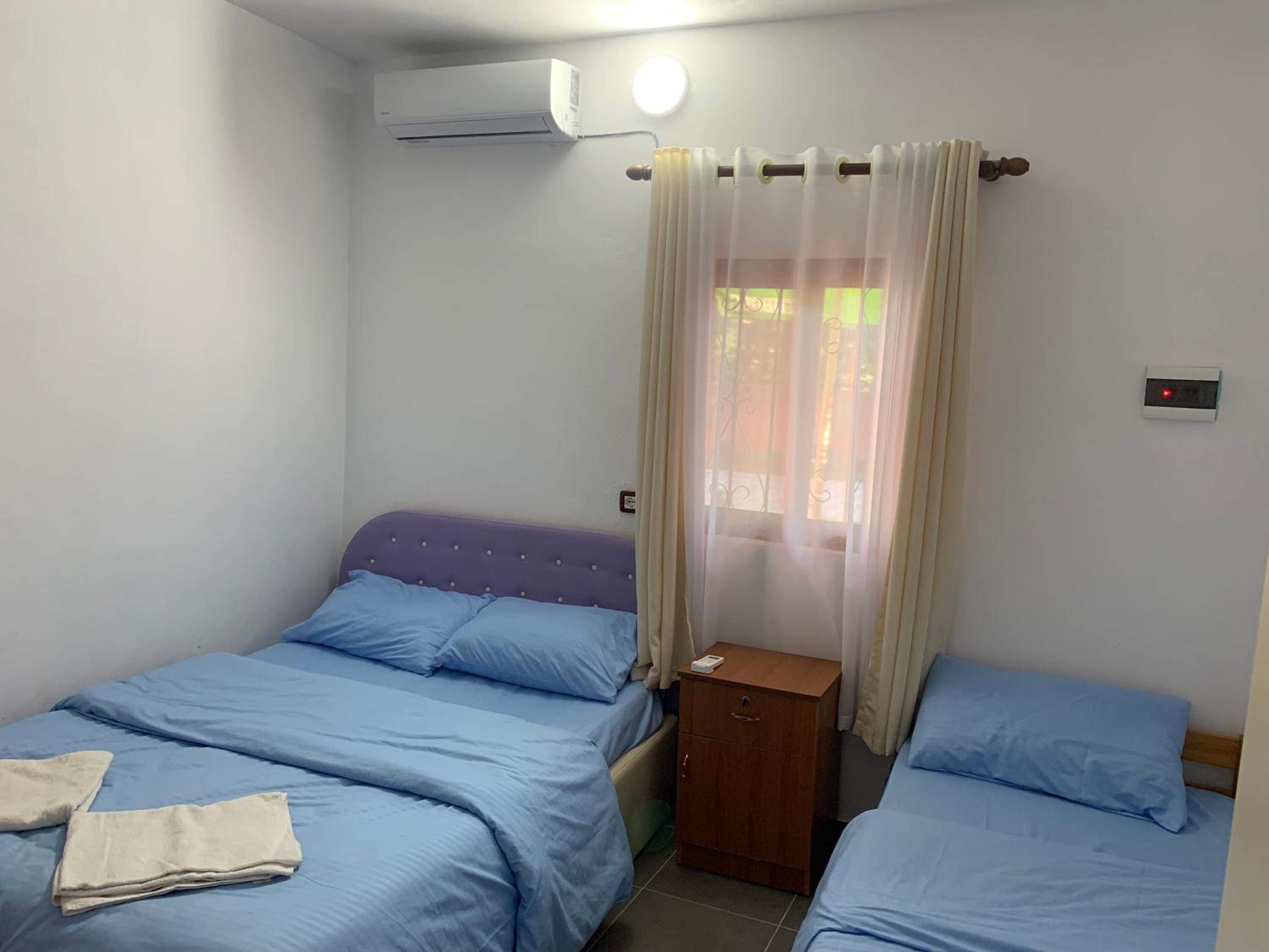 Deluxe Double Room (2 Adults + 1 Child)