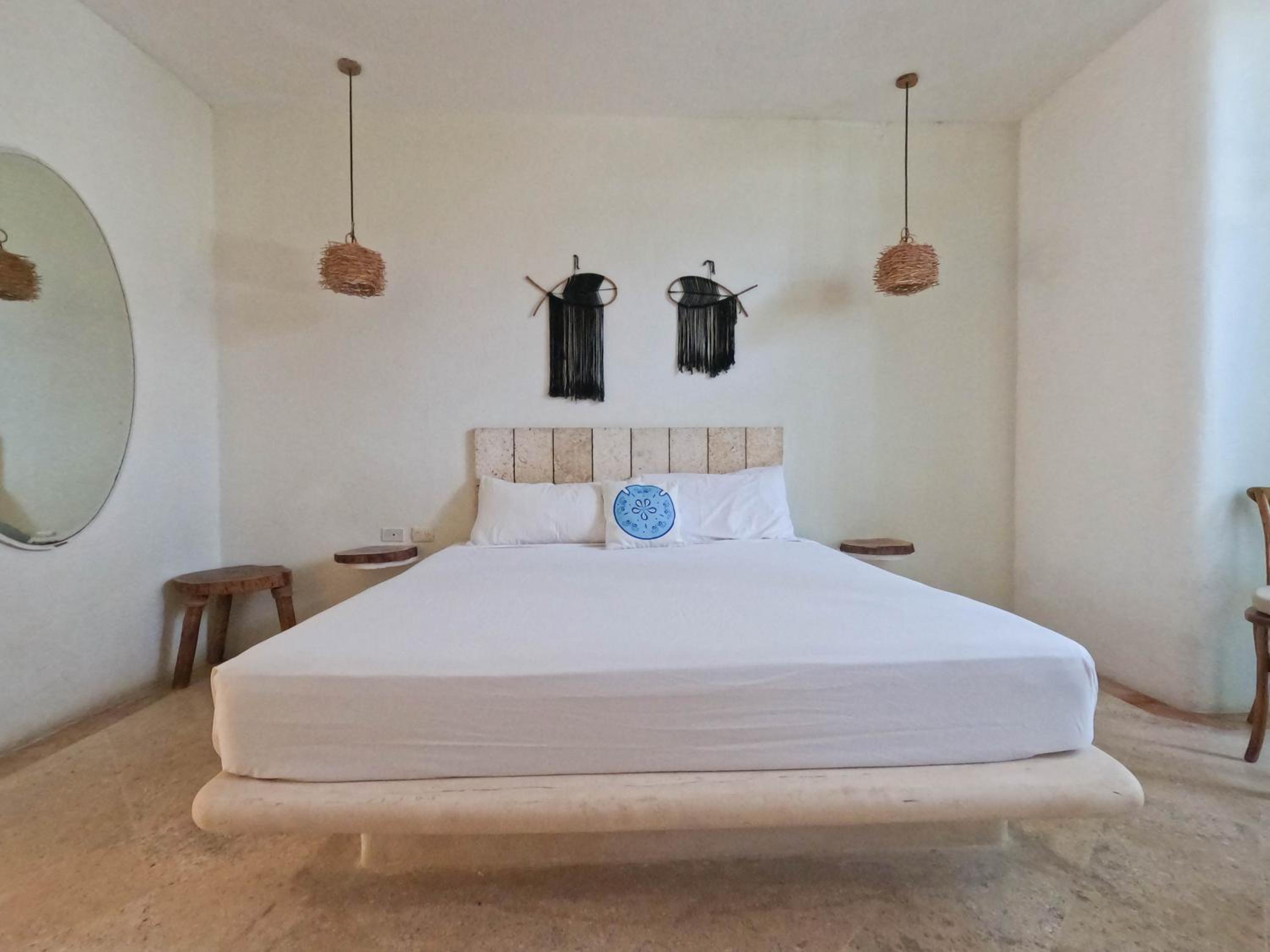Deluxe Room - Photo 41