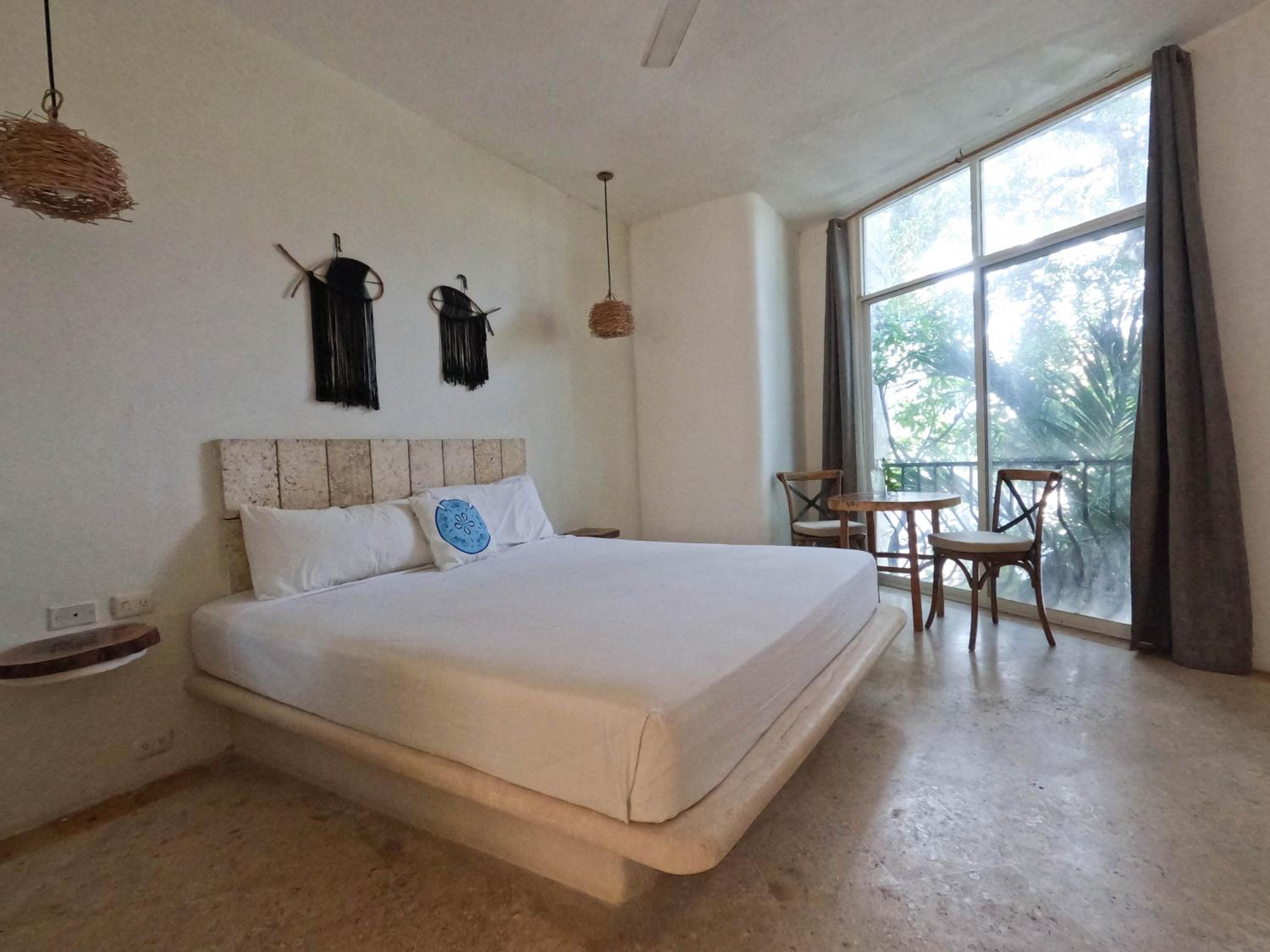 Deluxe Room - Photo 42