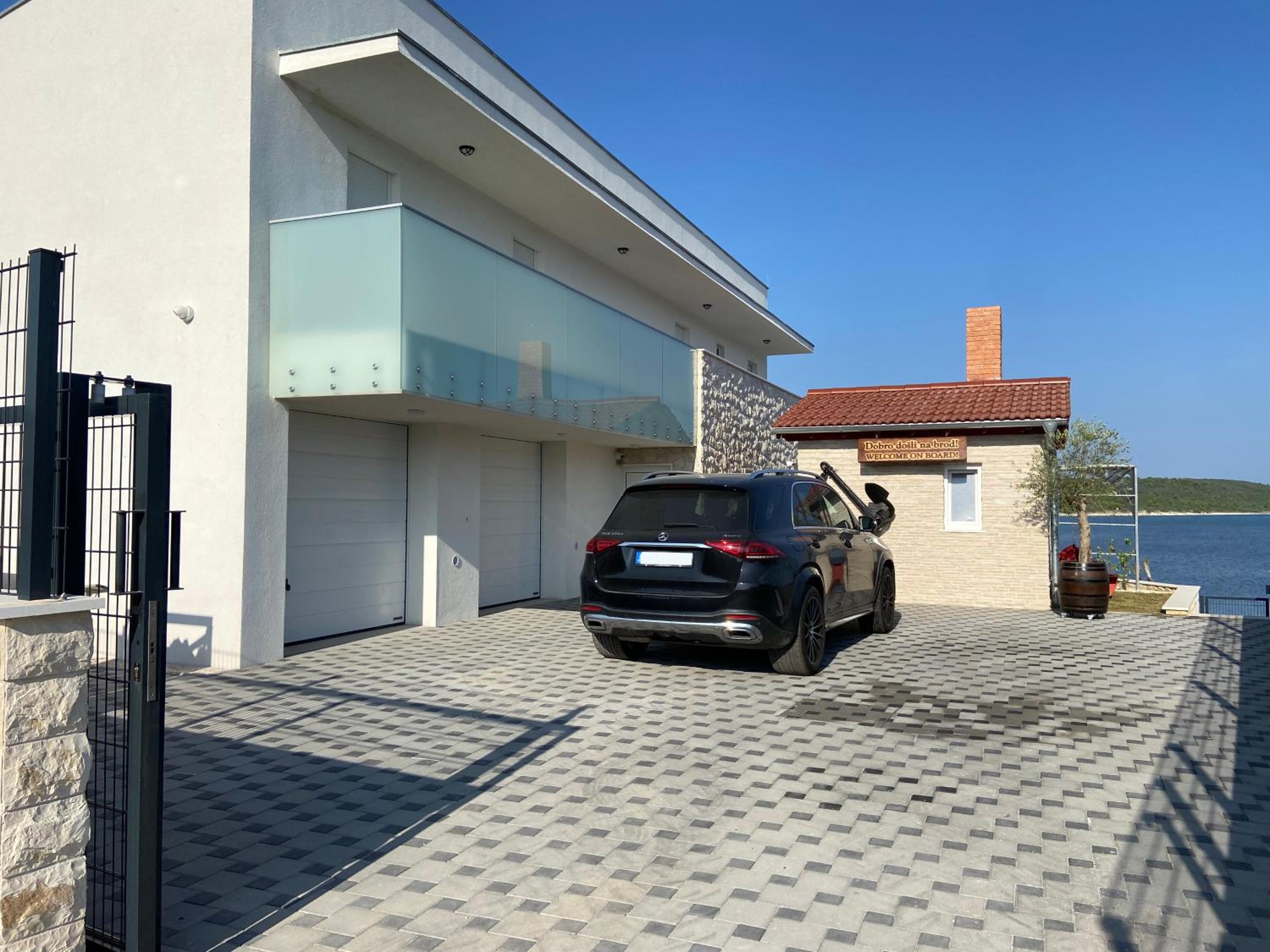 Villa - Beach Front photo 3