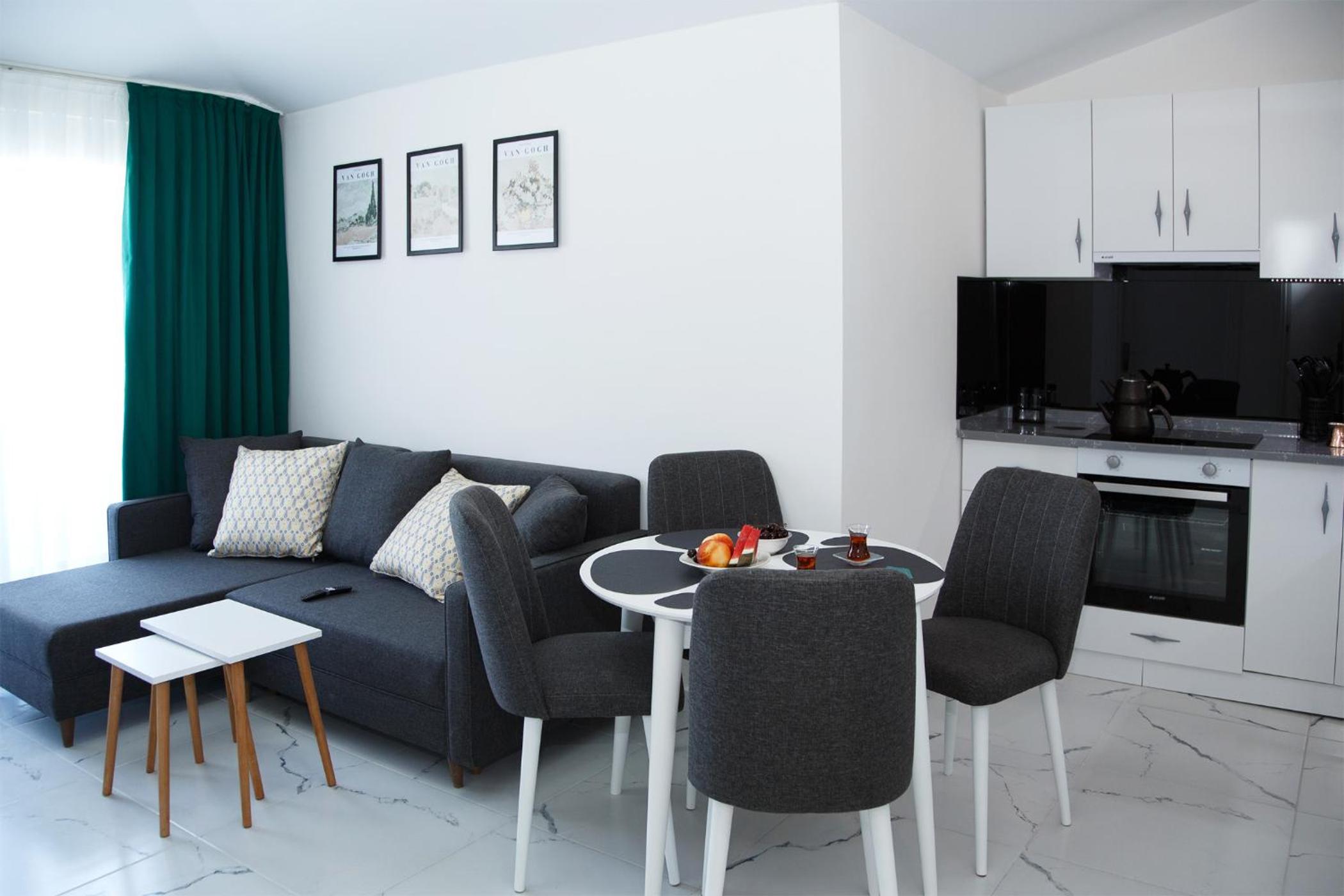One-Bedroom Apartment