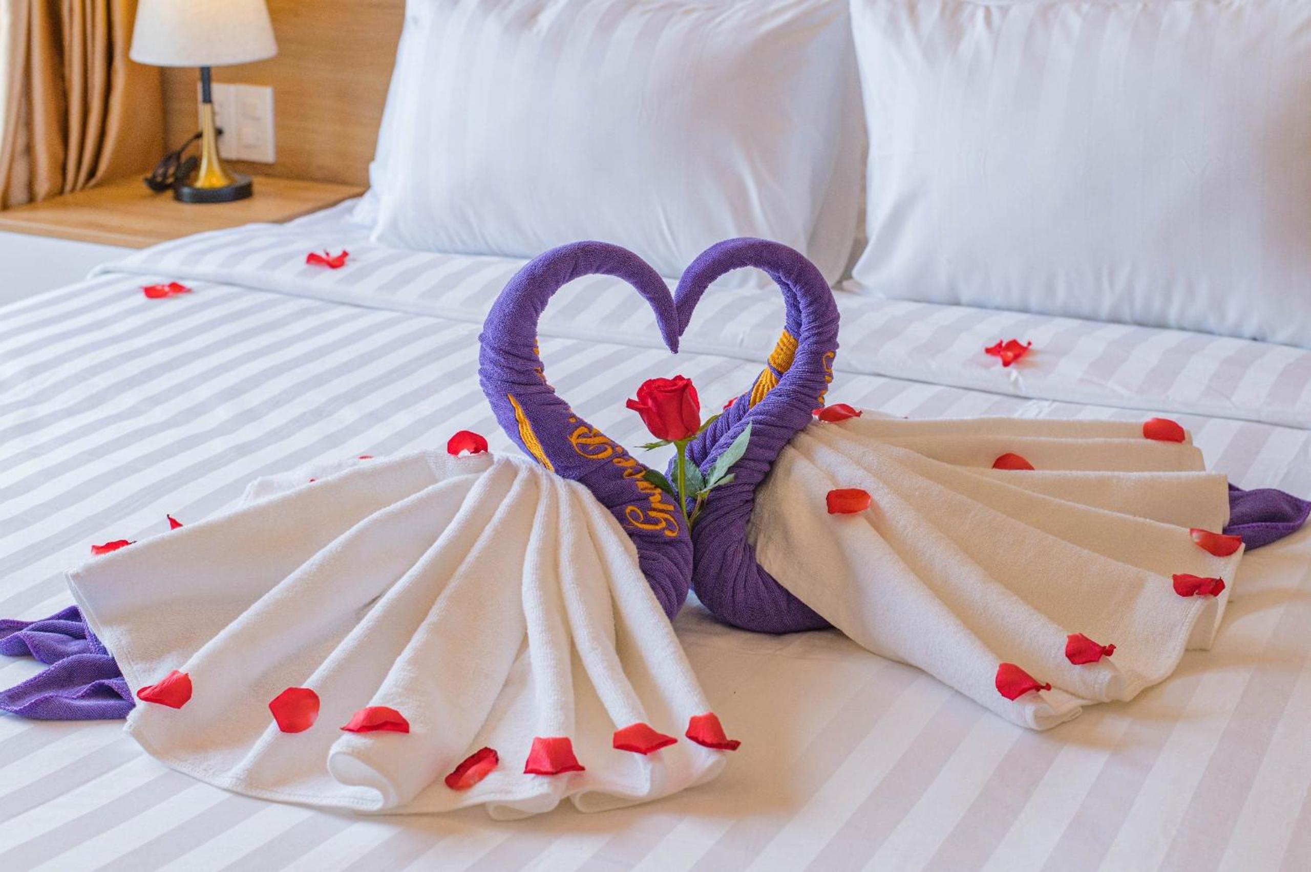 Deluxe Double Room with Balcony - Photo 46