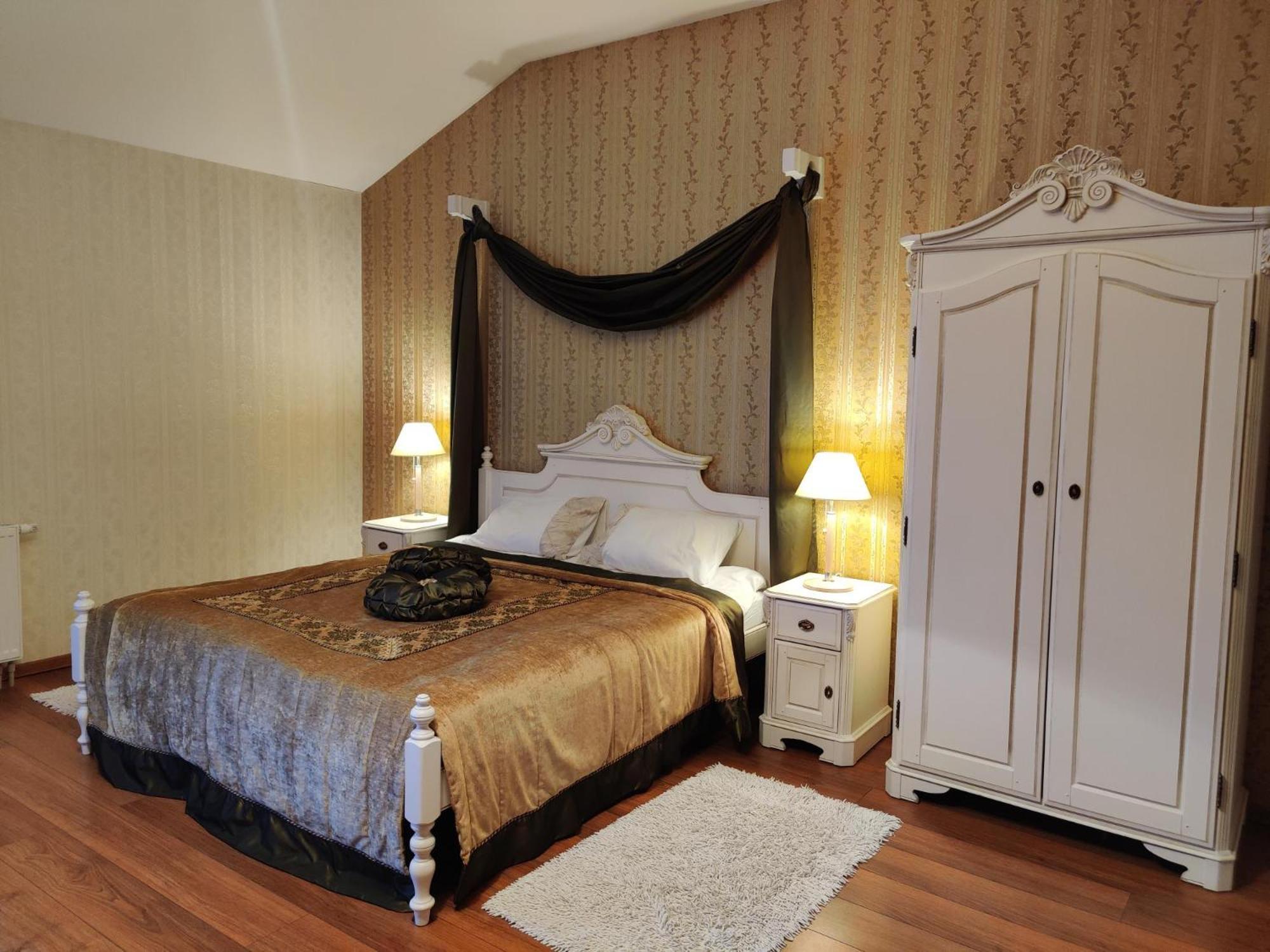 Deluxe Room - Photo 1