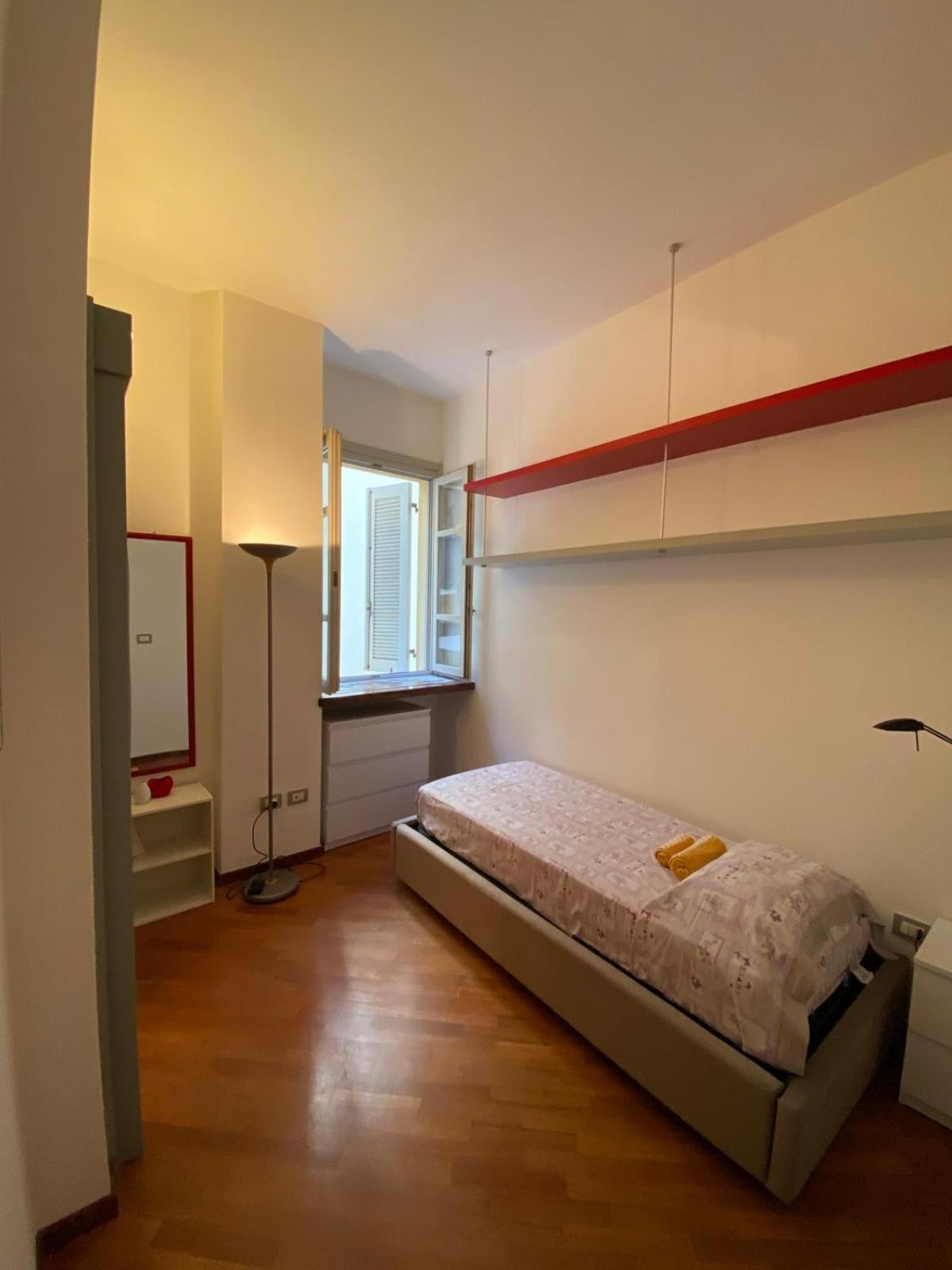 One-Bedroom Apartment photo 3