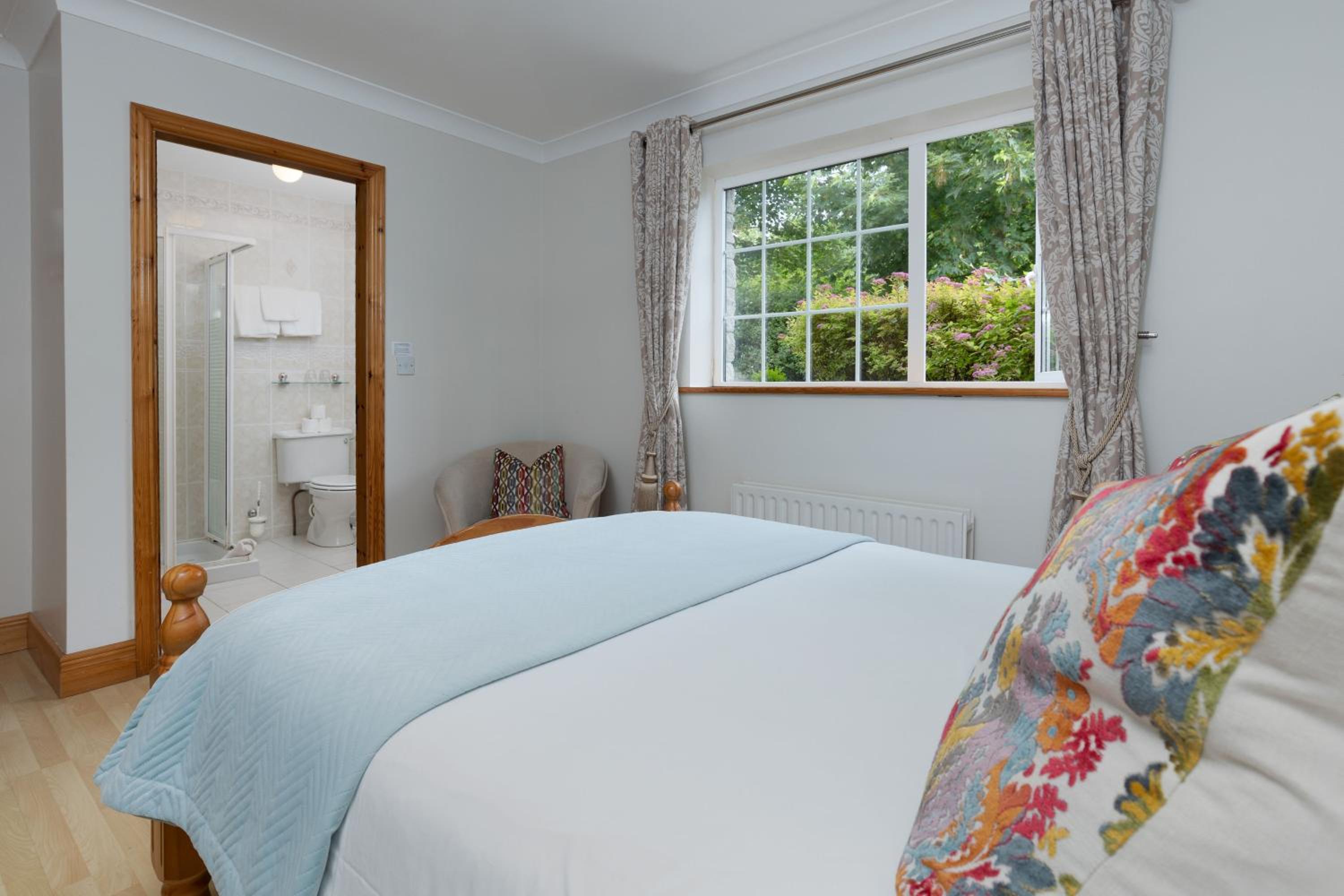 Single Room photo 2