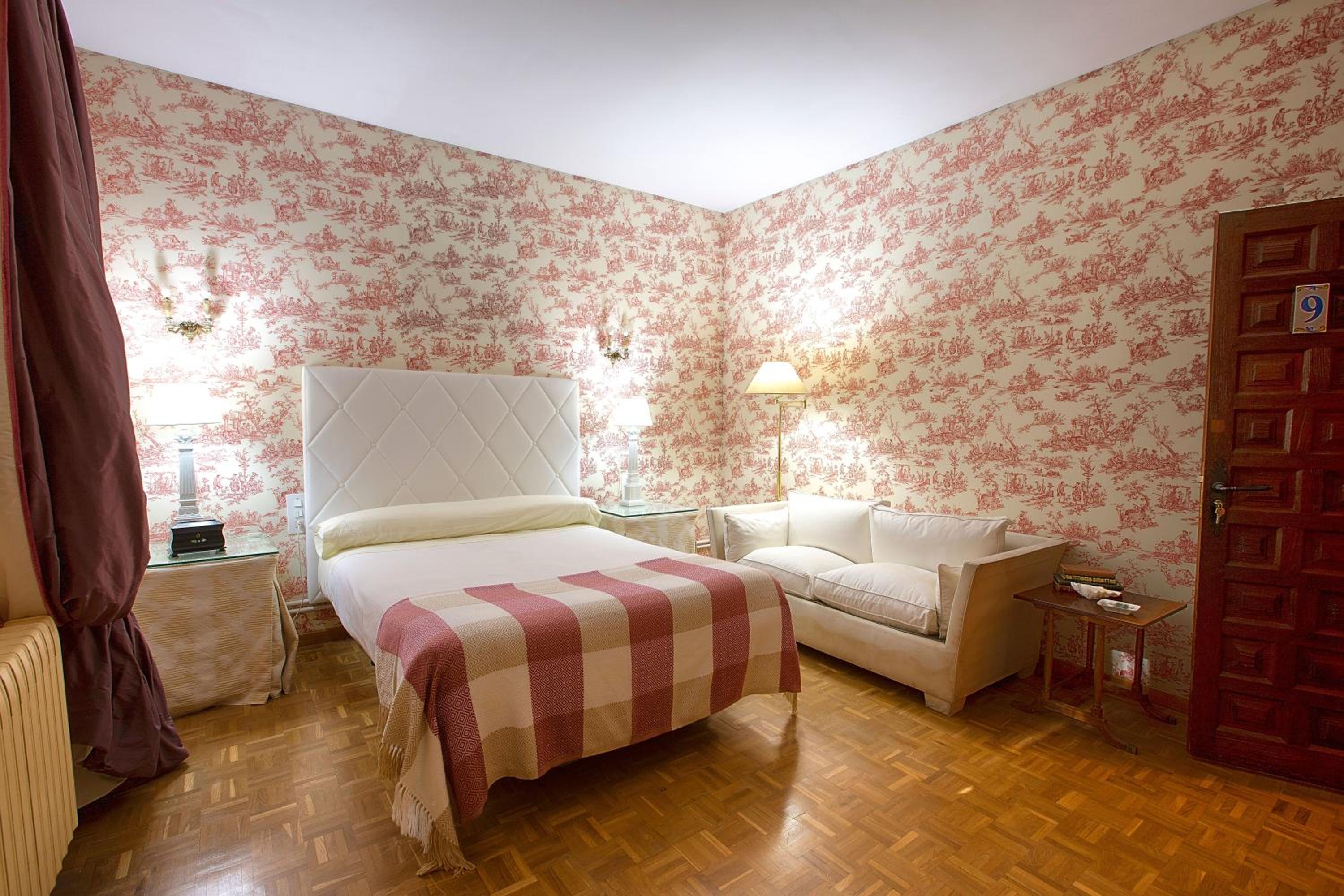 Deluxe Double Room photo 2