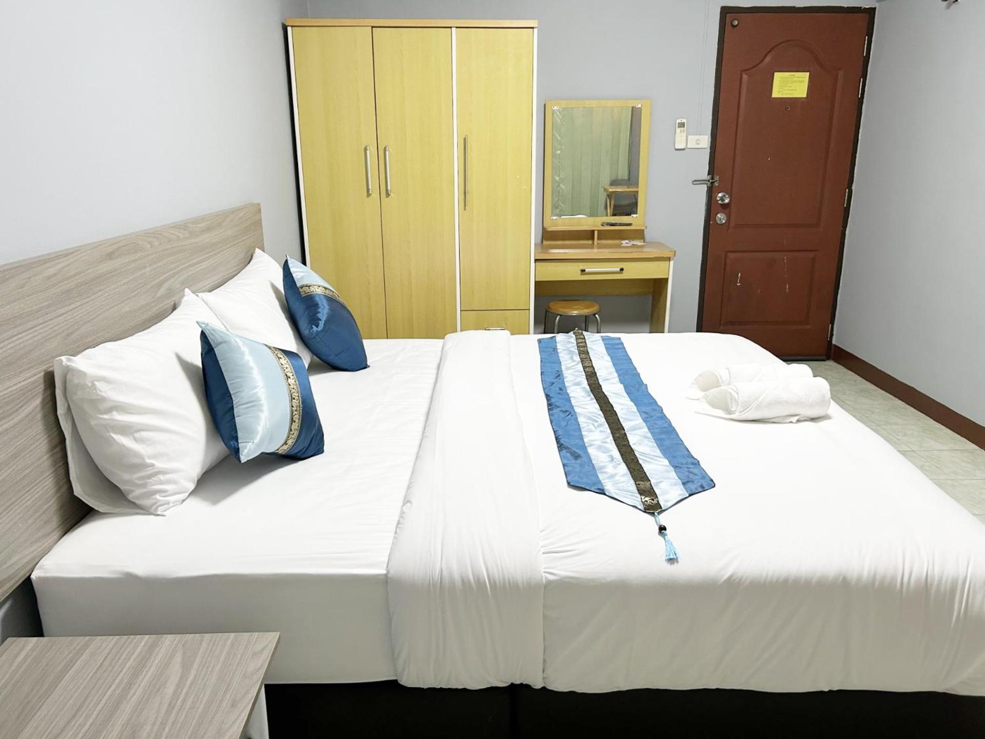 Superior King Room photo 2