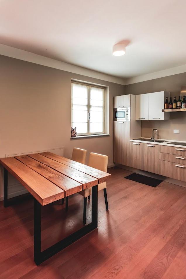 Deluxe Apartment photo 2