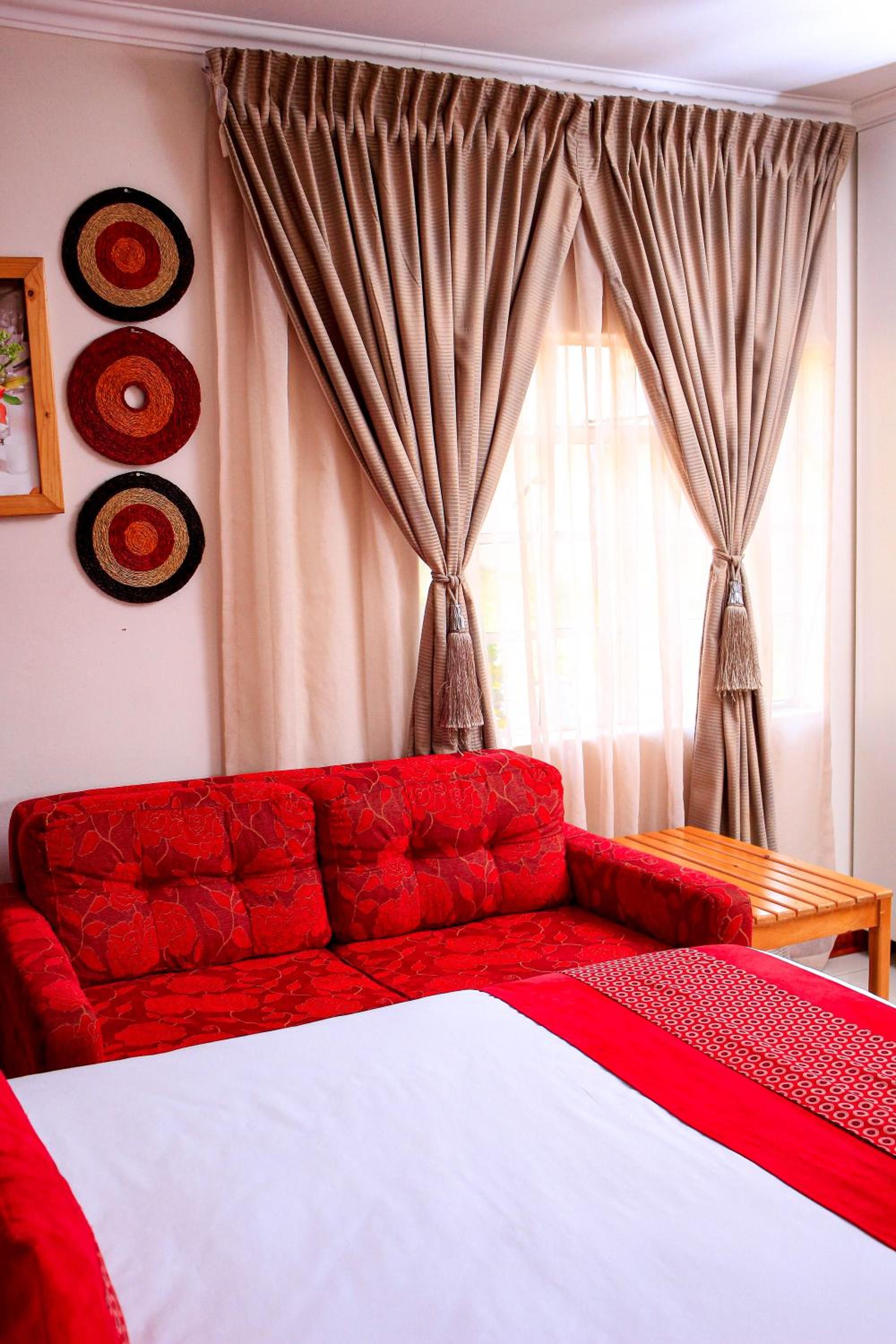 Standard Queen Room