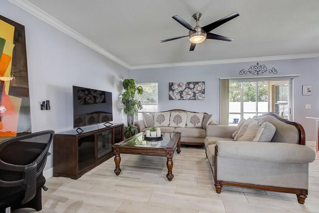 Three-Bedroom House photo 1