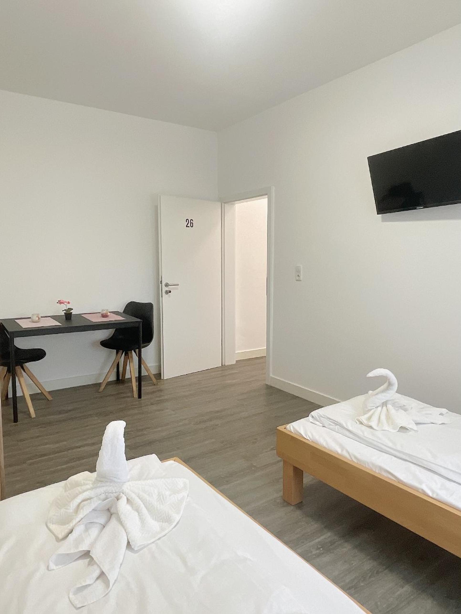 Twin Room With Shared Bathroom photo 1