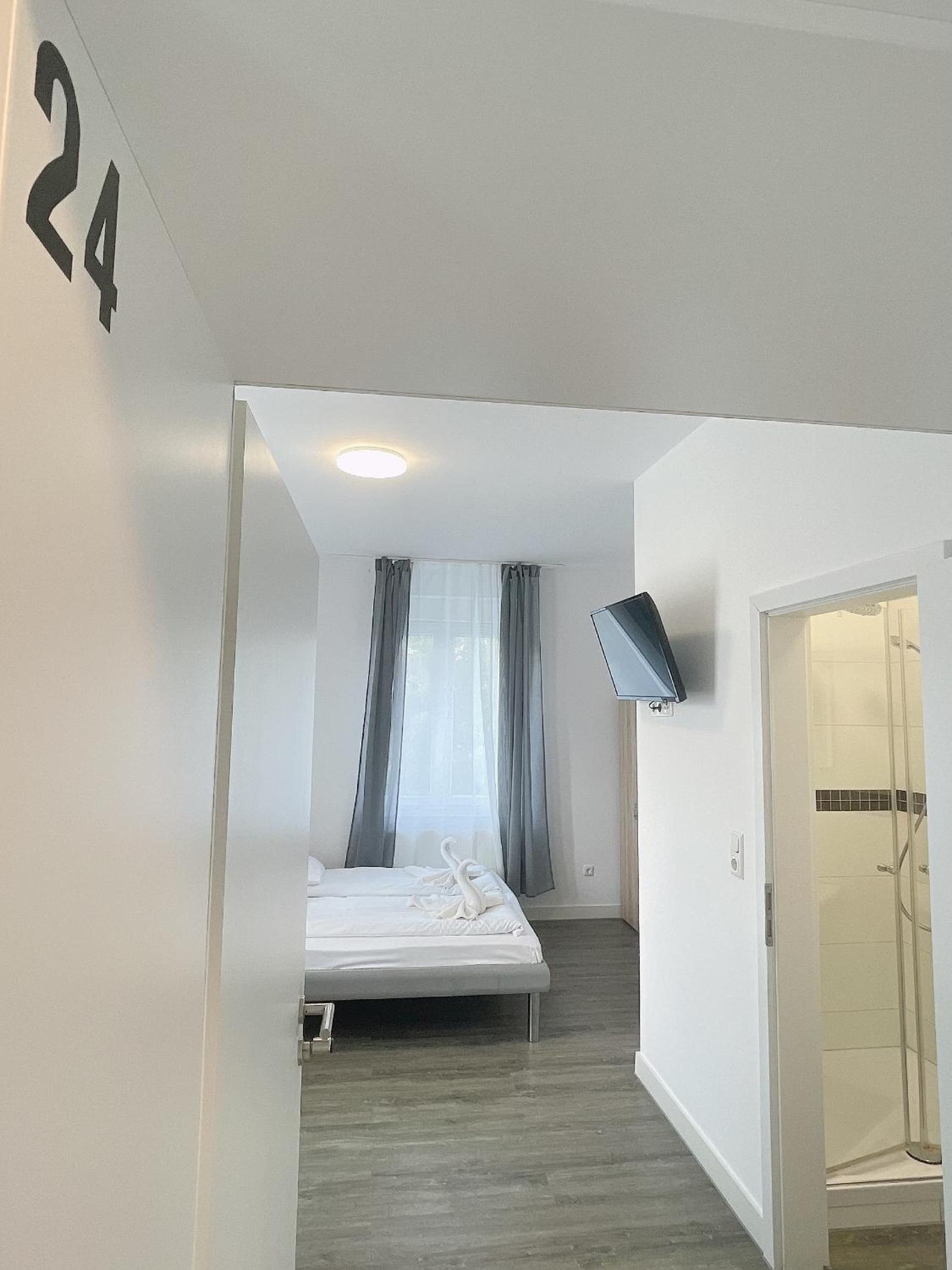 Double Room With Private Bathroom