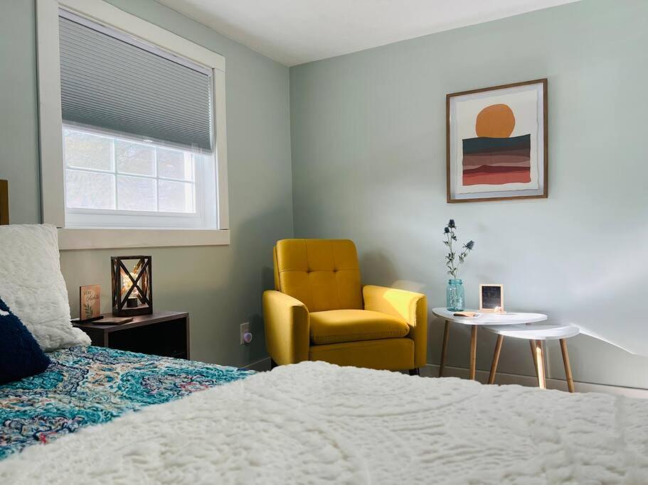 Three-Bedroom House photo 1
