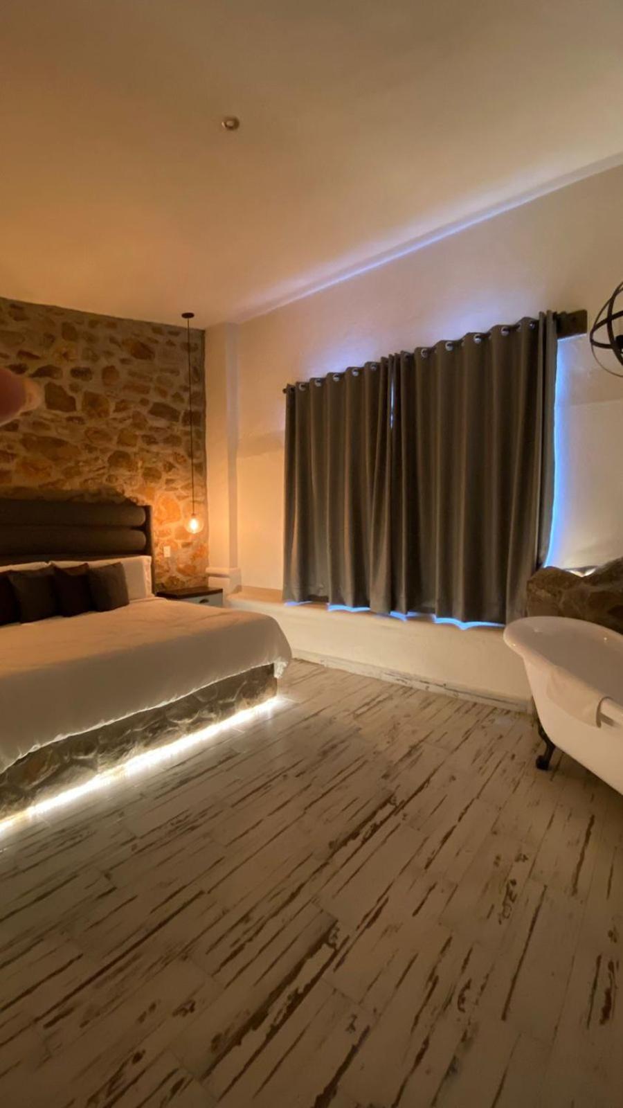 Standard Suite